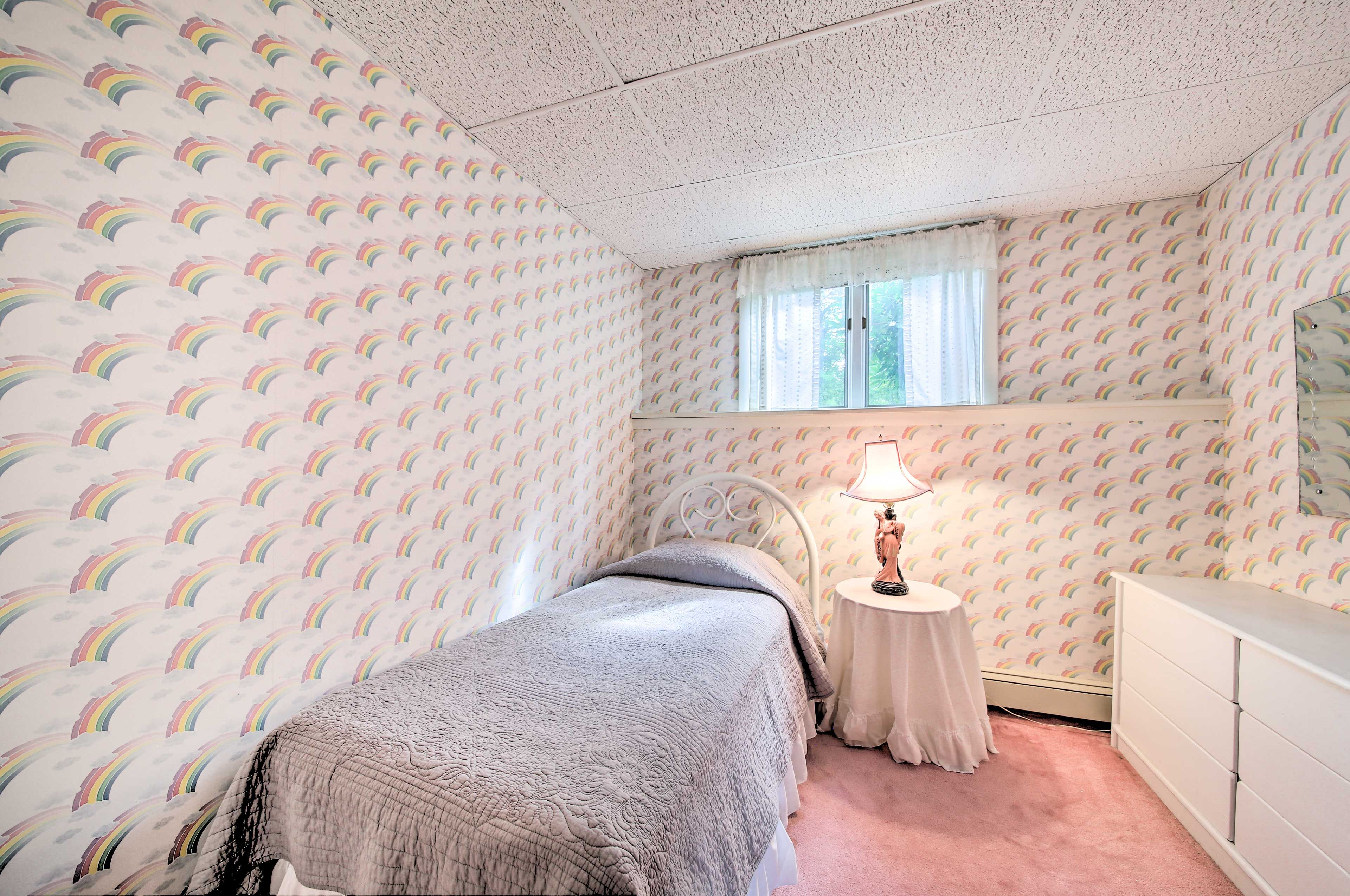 Bedroom 4 | Twin Bed | 2nd Floor