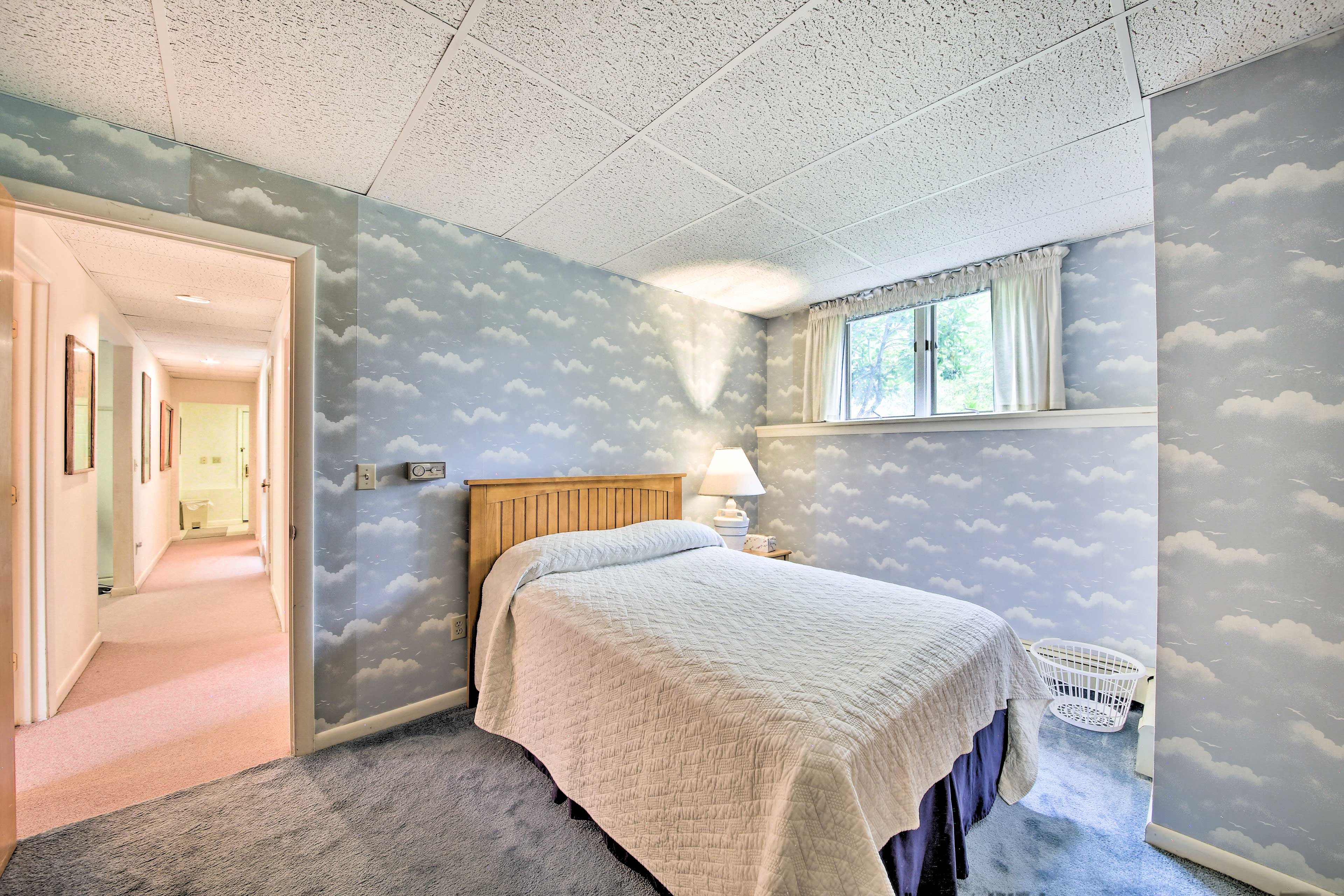 Bedroom 2 | Queen Bed | 2nd Floor