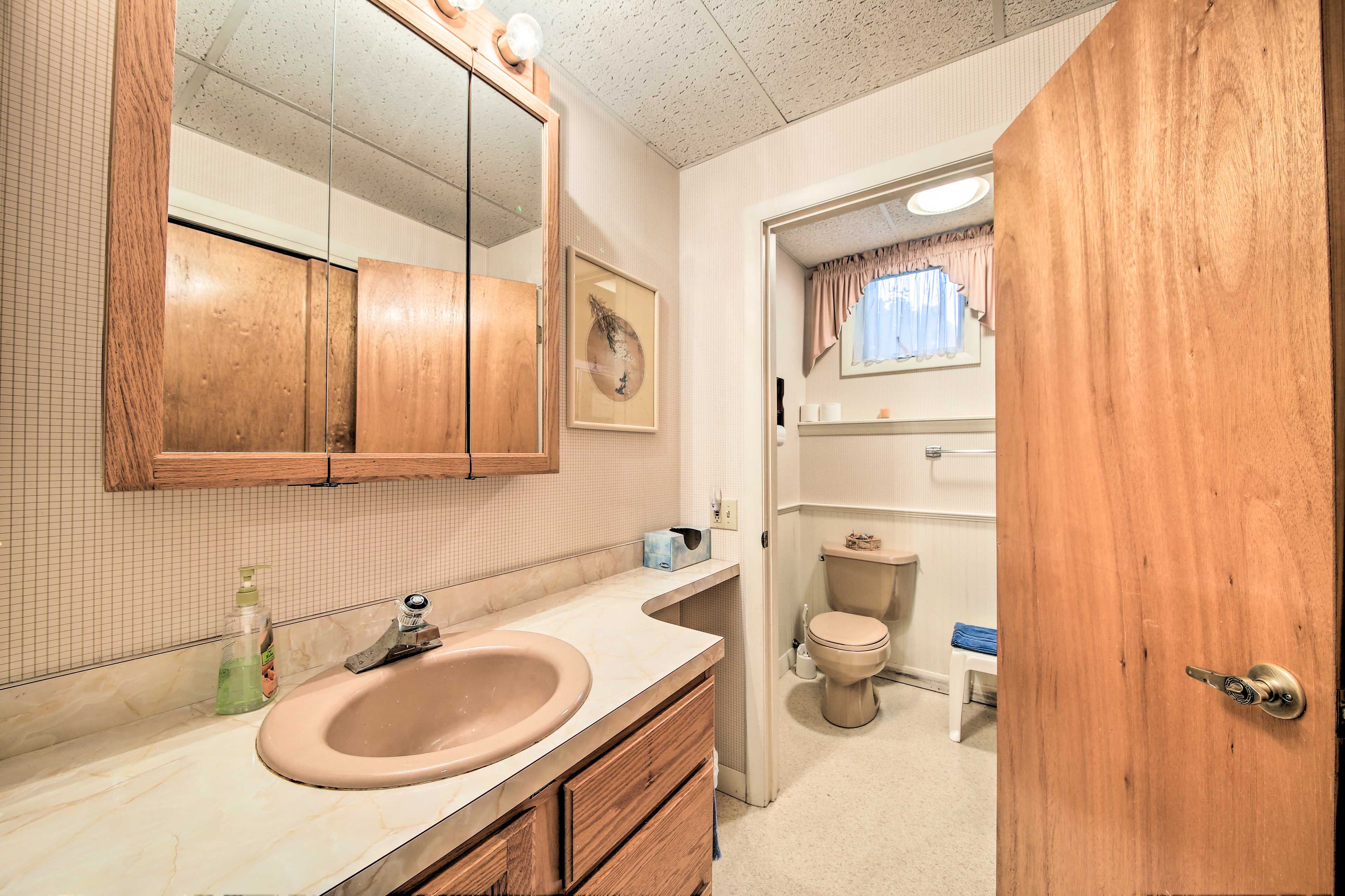 Full Bathroom