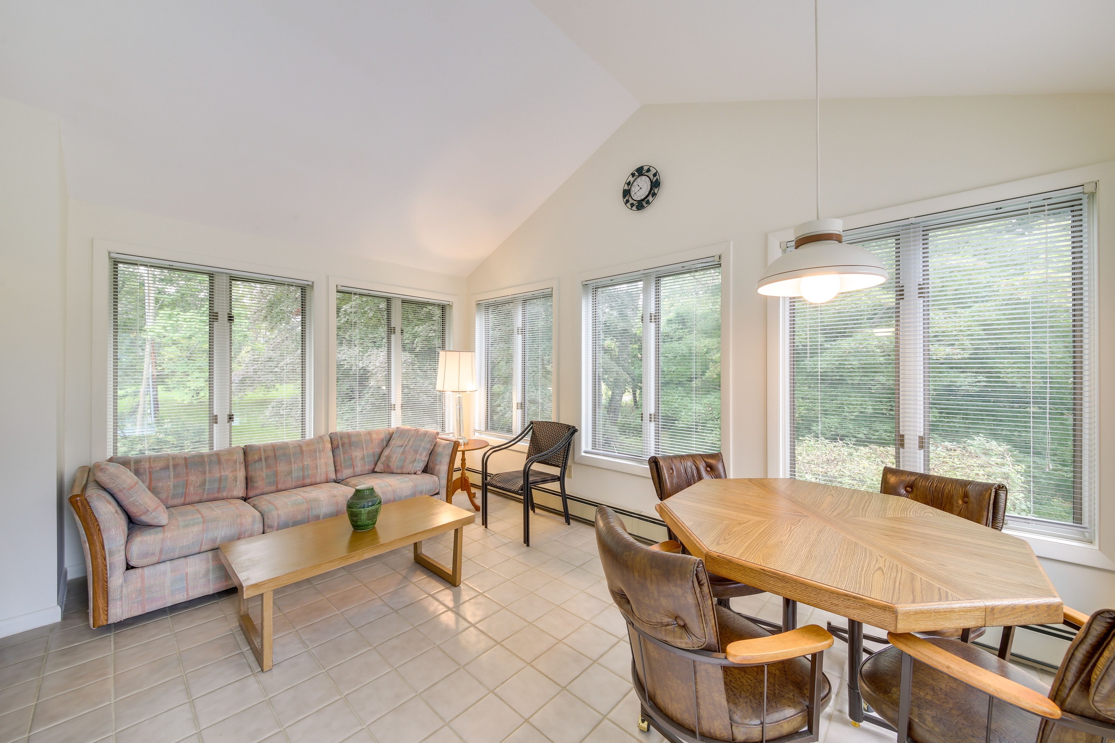 Sunroom | Dining Area