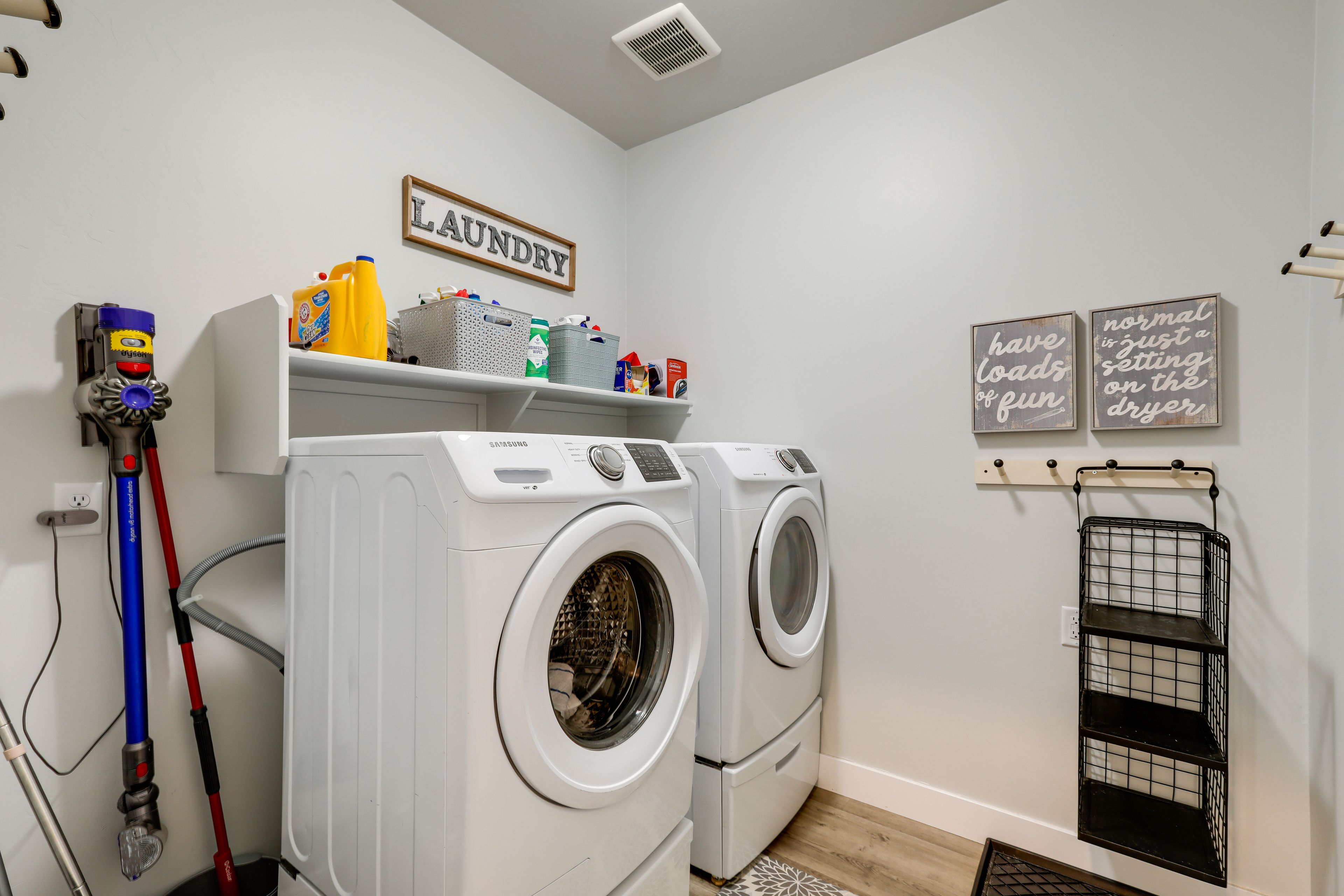 Laundry Area | Detergent Provided