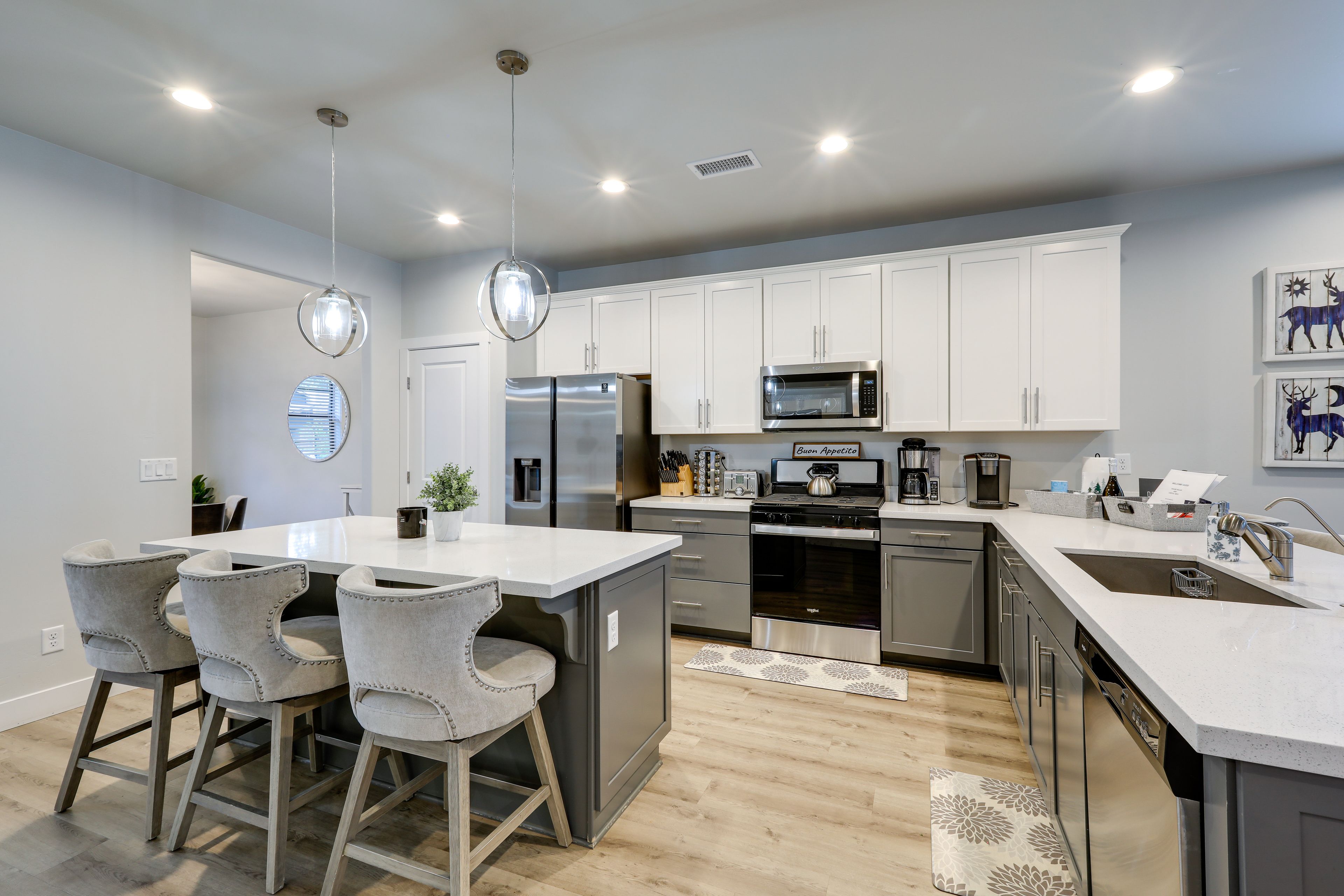 Kitchen | Keurig Coffee Maker | Dishwasher | Hot Water Pot | Blender
