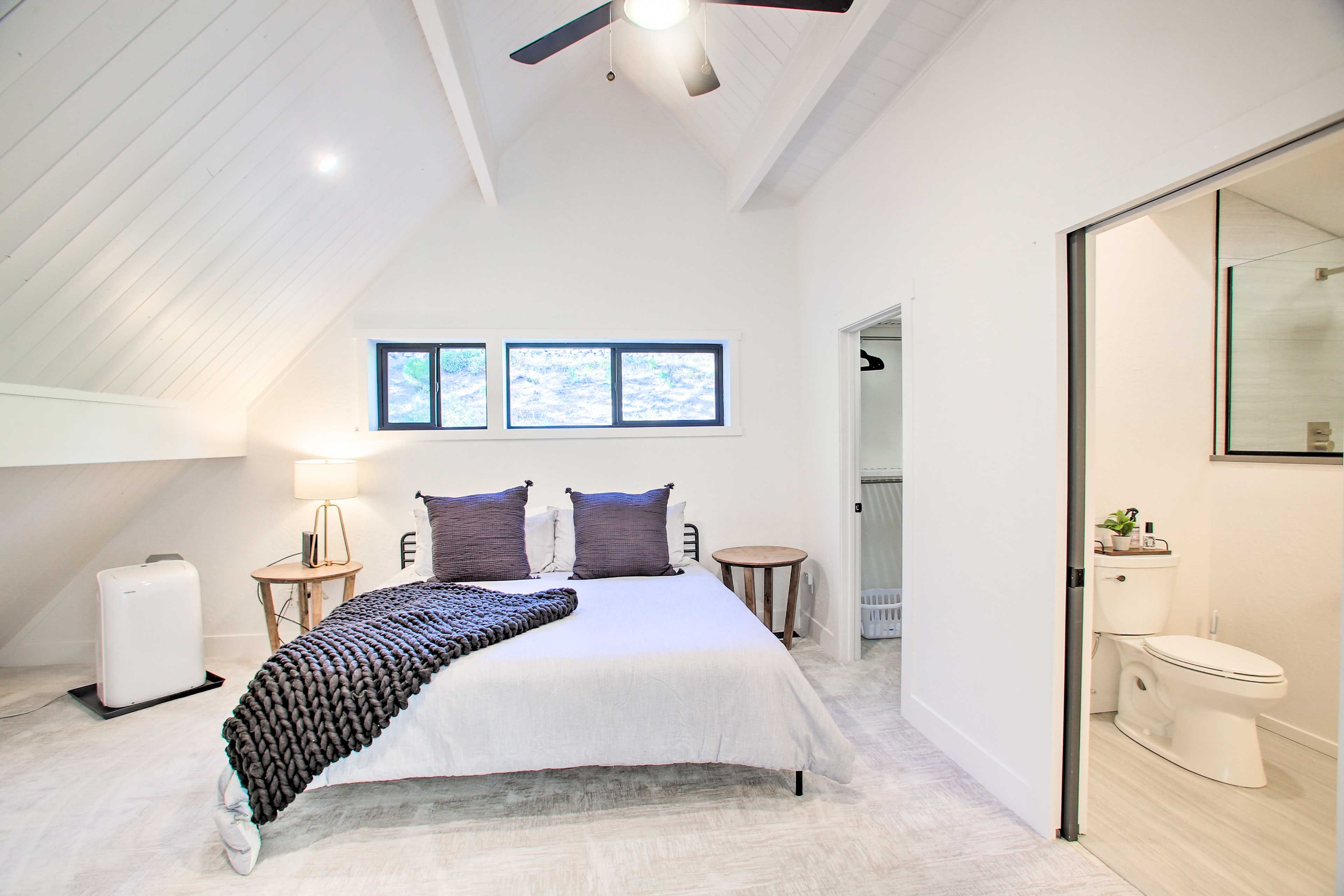 Bedroom 1 | King Bed | 2nd Floor