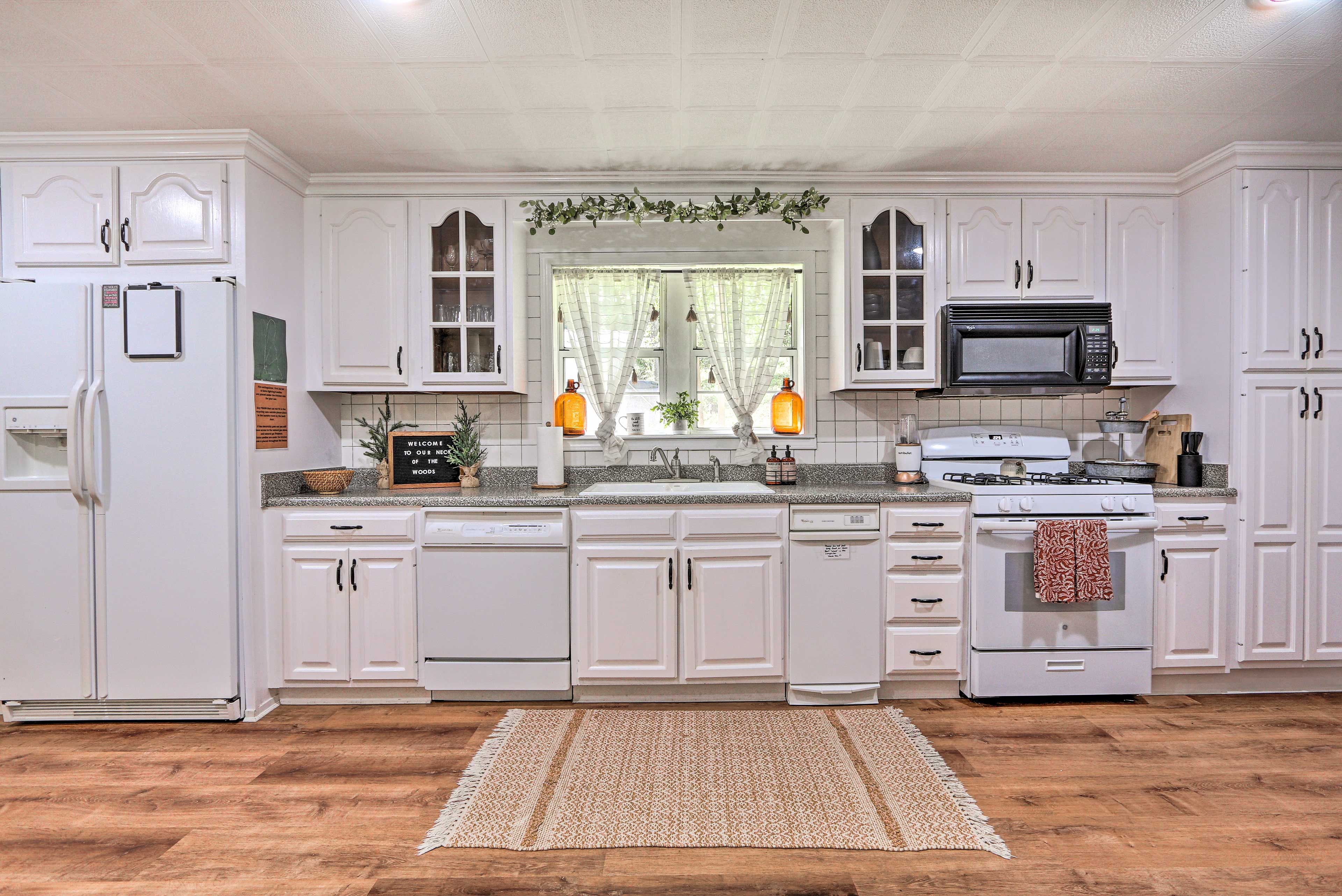 Fully Equipped Kitchen | Cooking Basics Provided