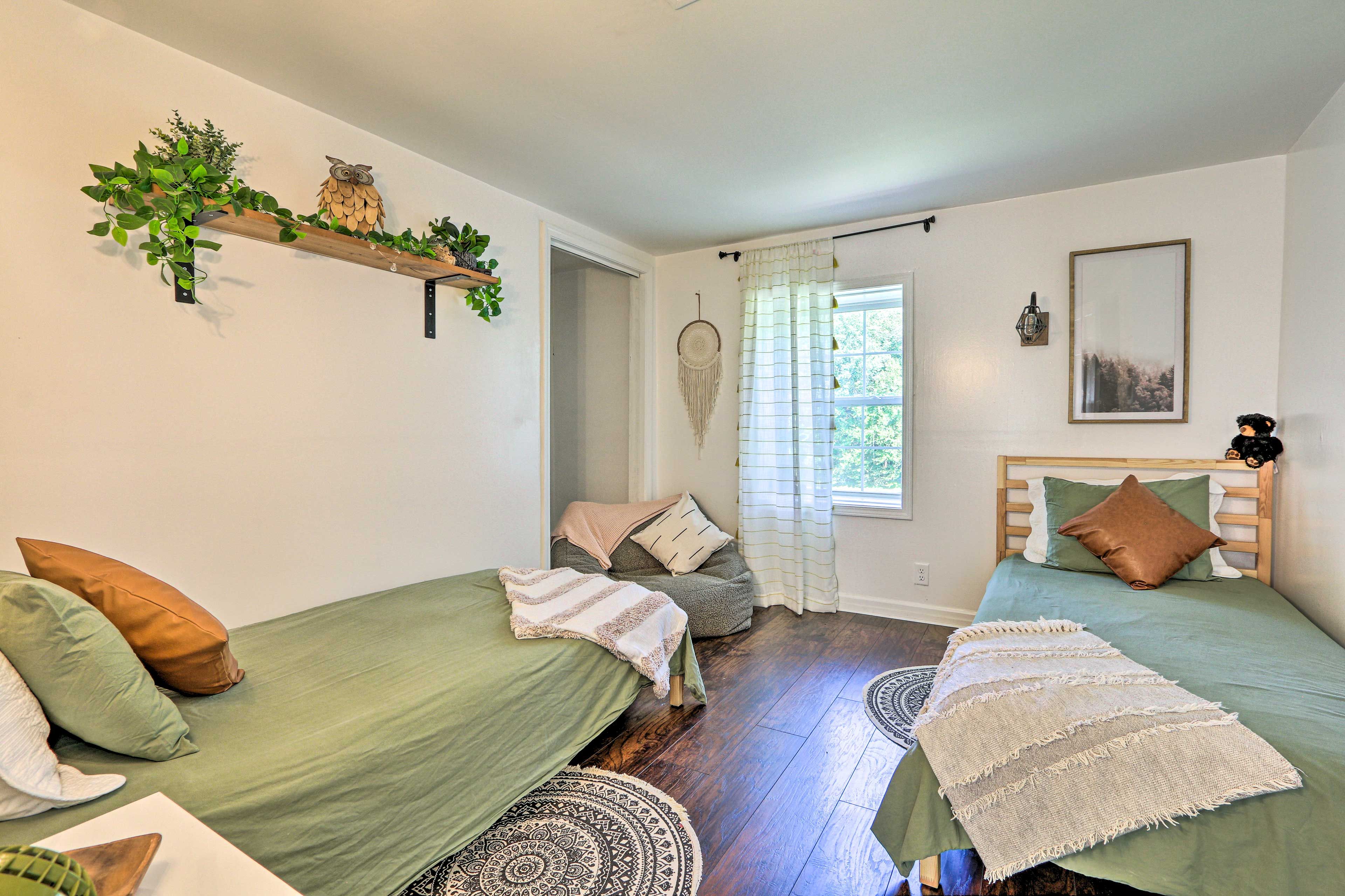 Bedroom 3 | 2 Twin Beds | 2nd Floor