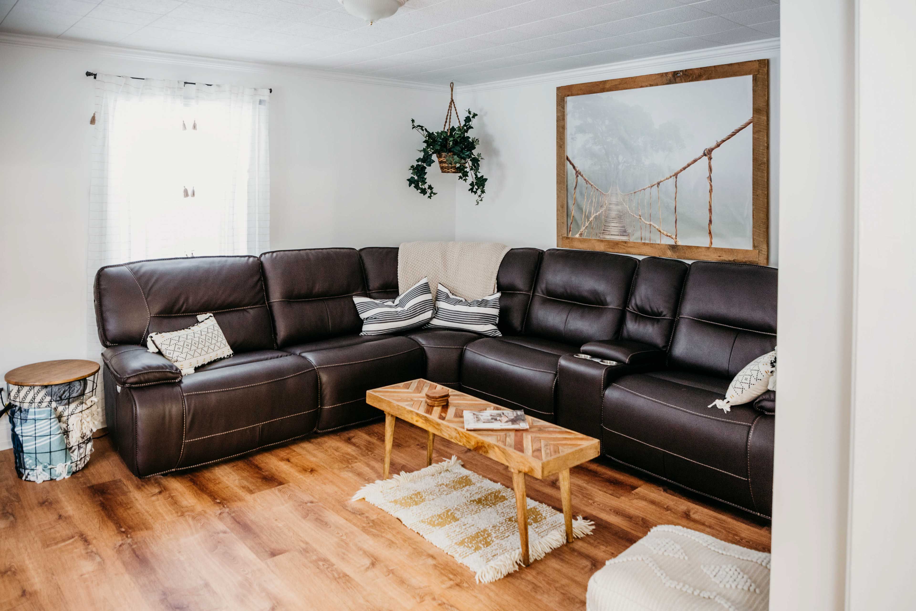 Living Room | Central Heating & Air Conditioning