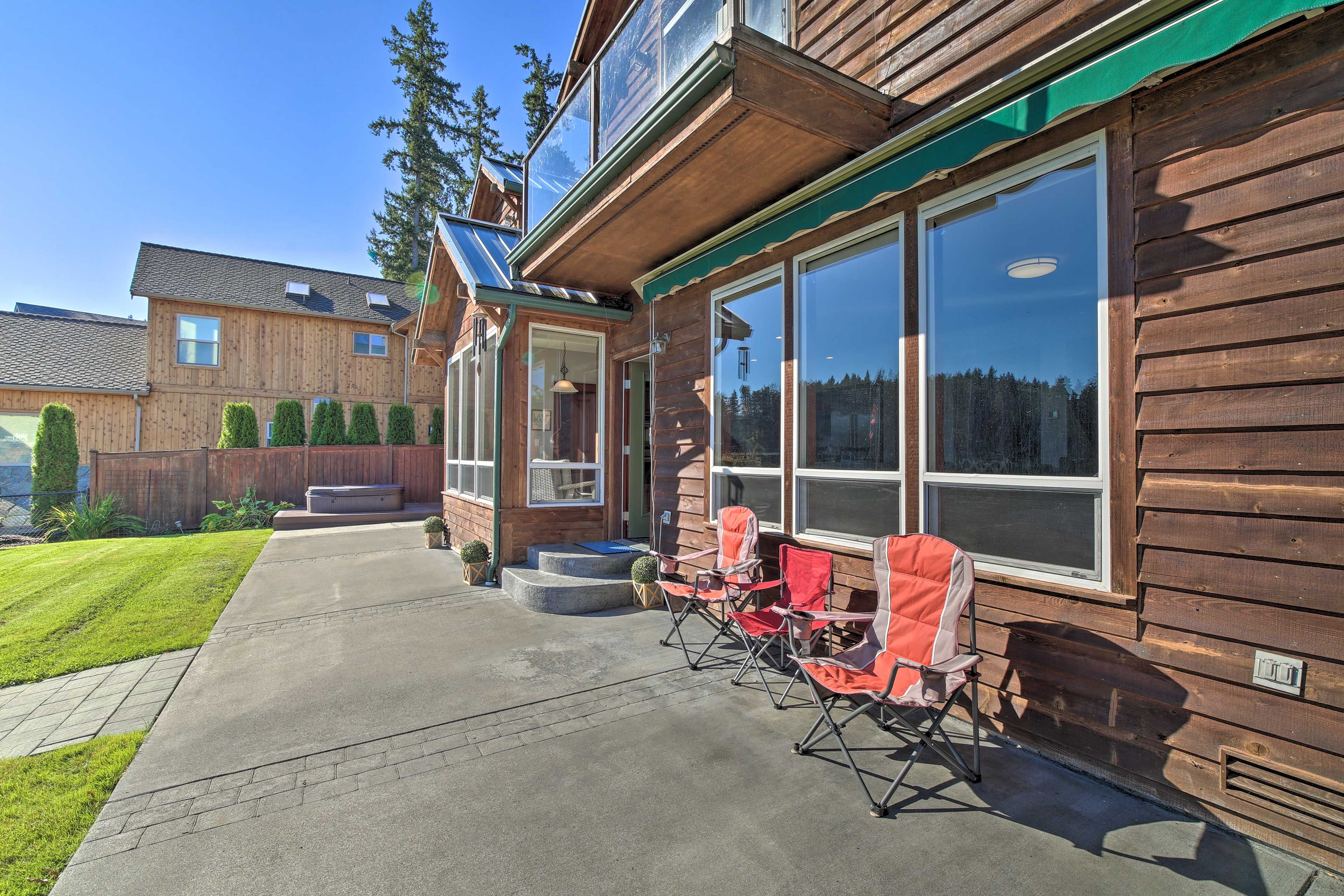 Home Exterior | Lawn Games & Chairs