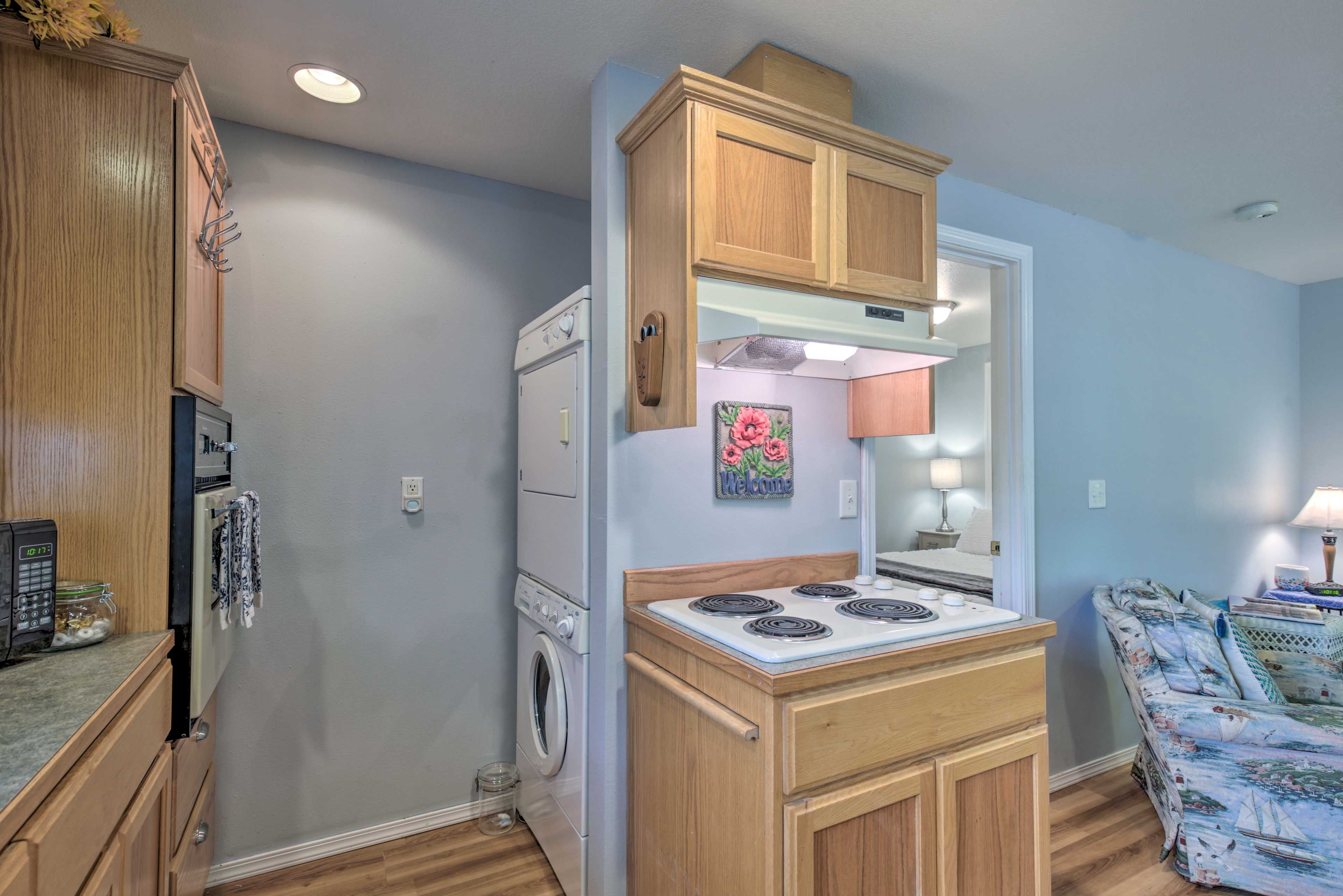 Well-Equipped Kitchen | In-Unit Laundry Machines