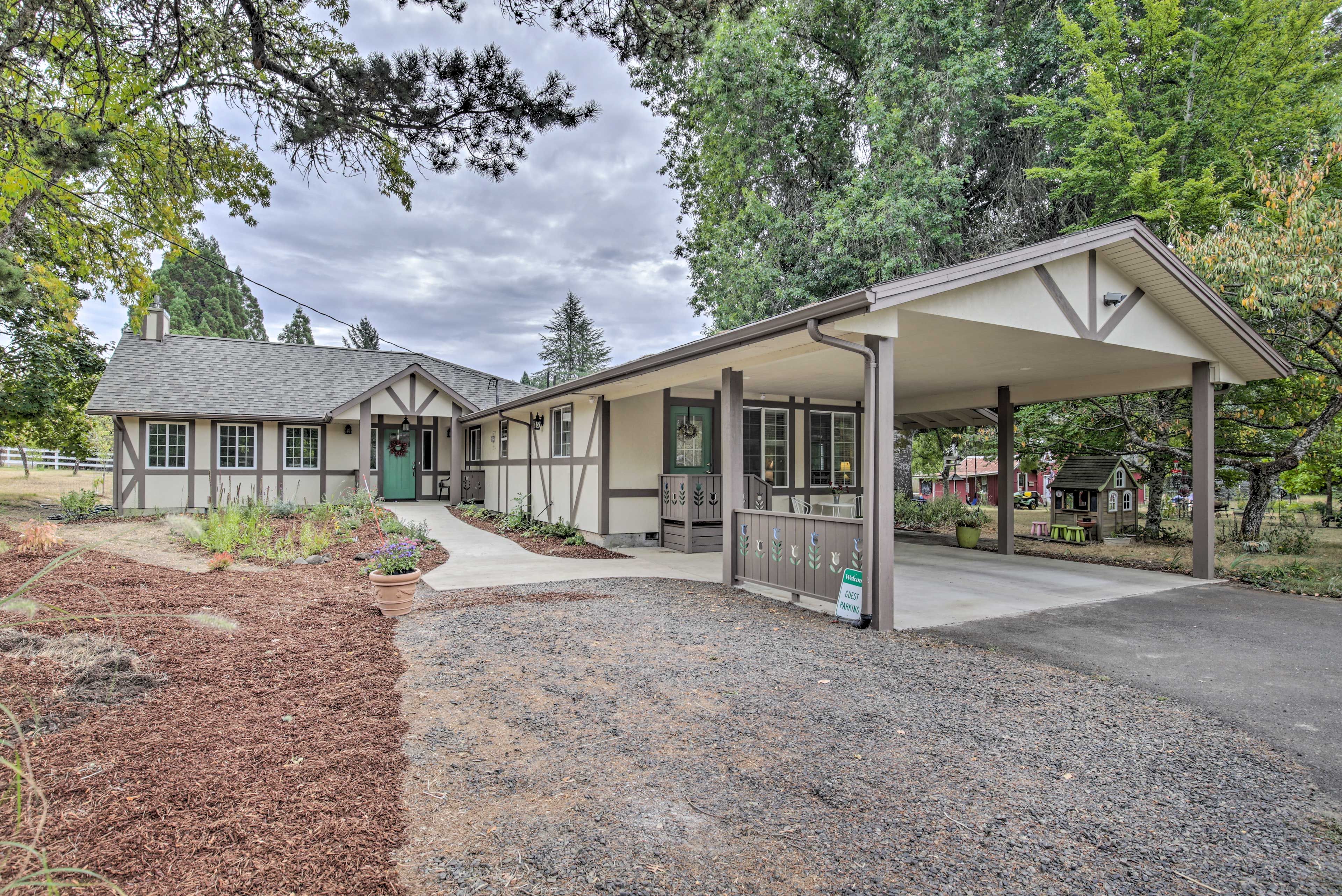 Exterior Space | Homeowner On-Site in Attached Unit
