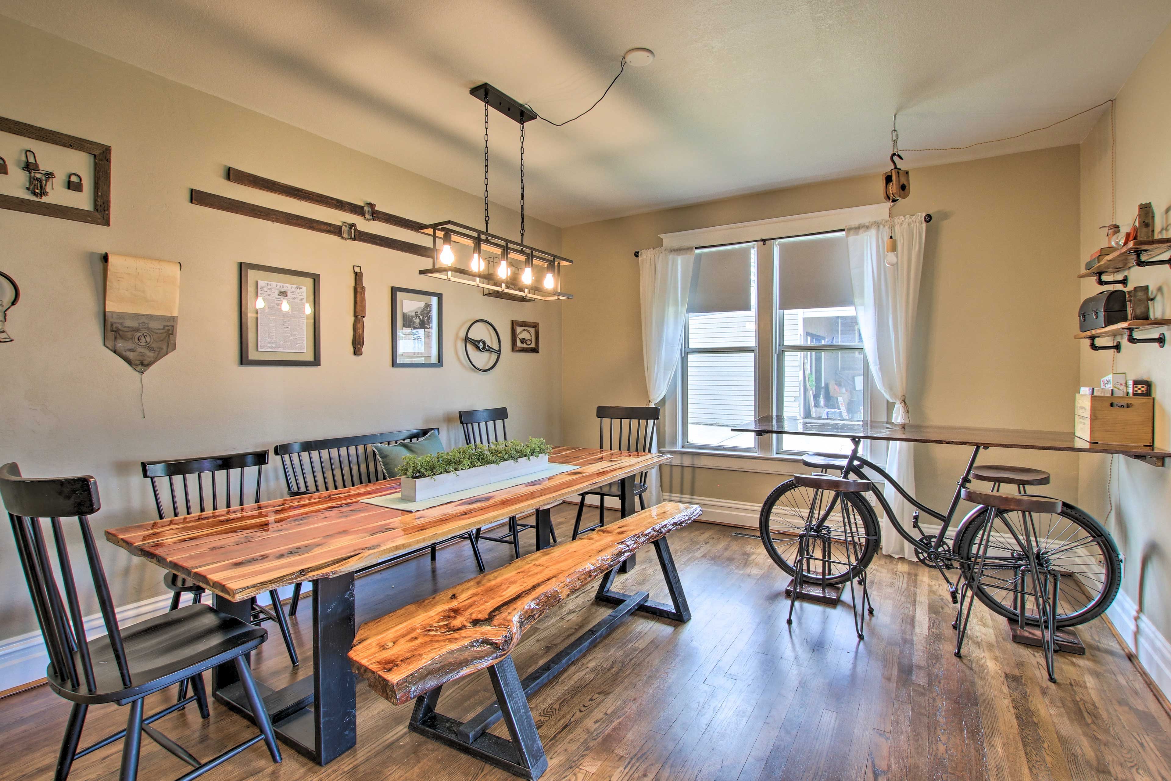 Paris Vacation Rental | 3BR | 2BA | 3 Stairs to Access | 1,800 Sq Ft
