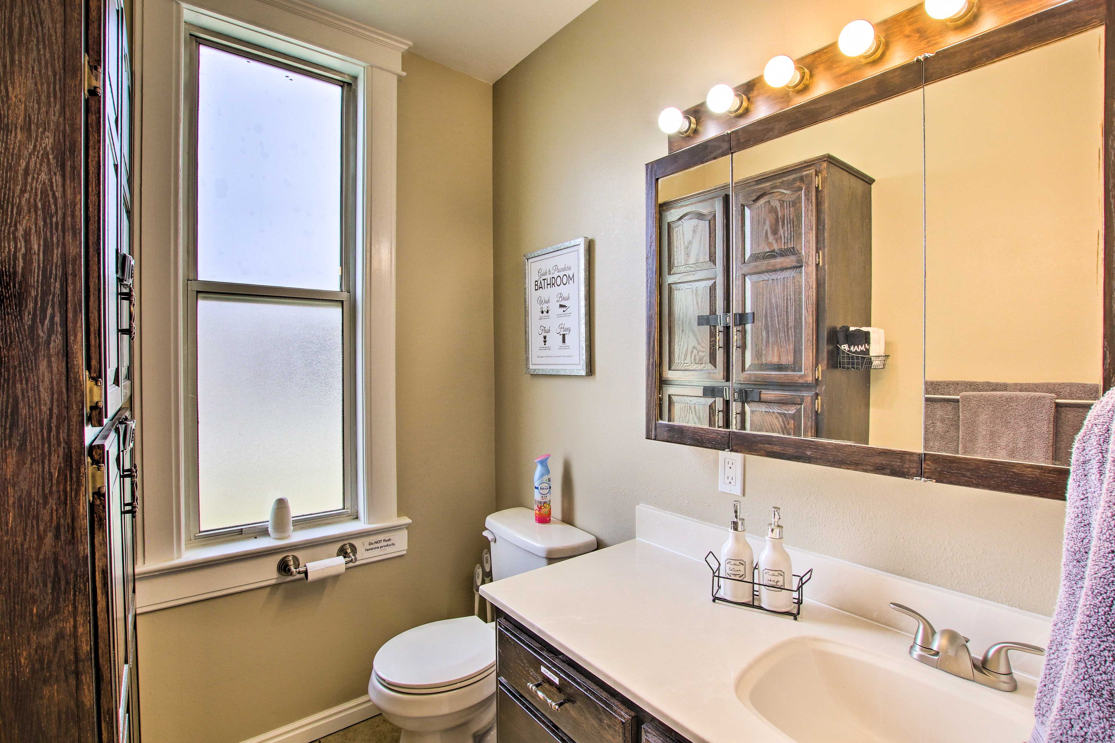 Full Bathroom