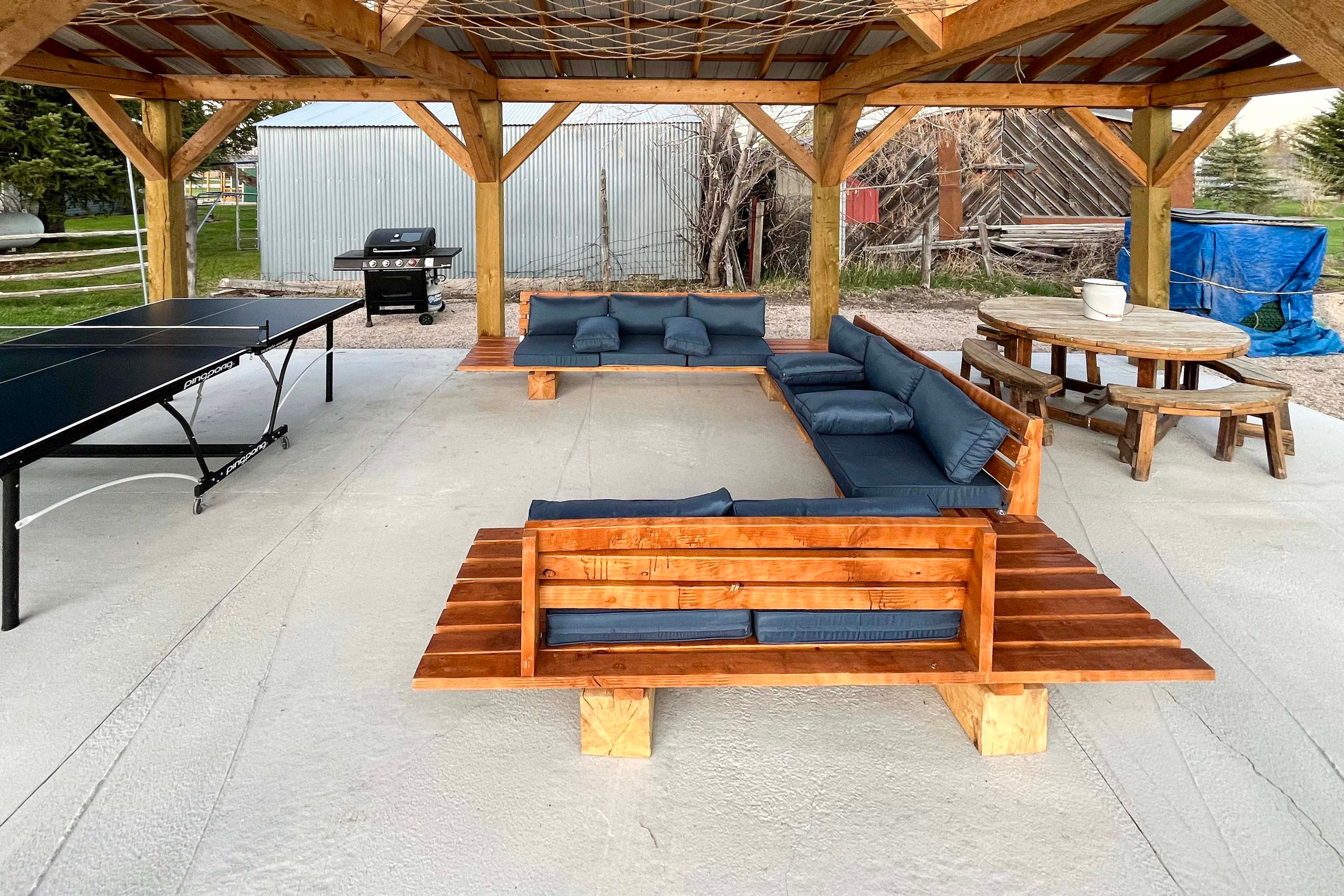 Outdoor Pavilion (16'x30') | Ping-Pong Table | Outdoor Dining Area | Gas Grill
