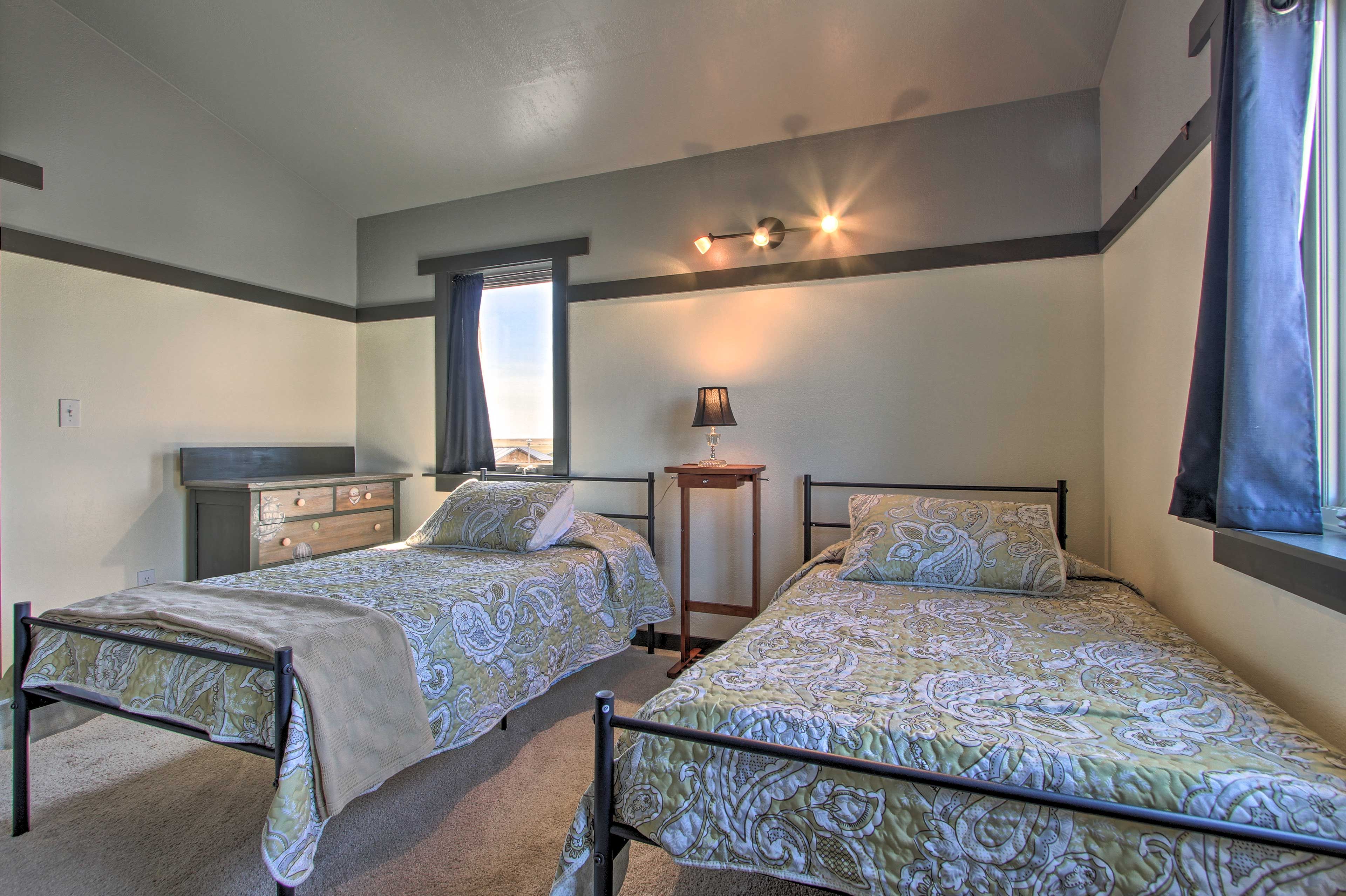 Bedroom 2 | Linens Provided
