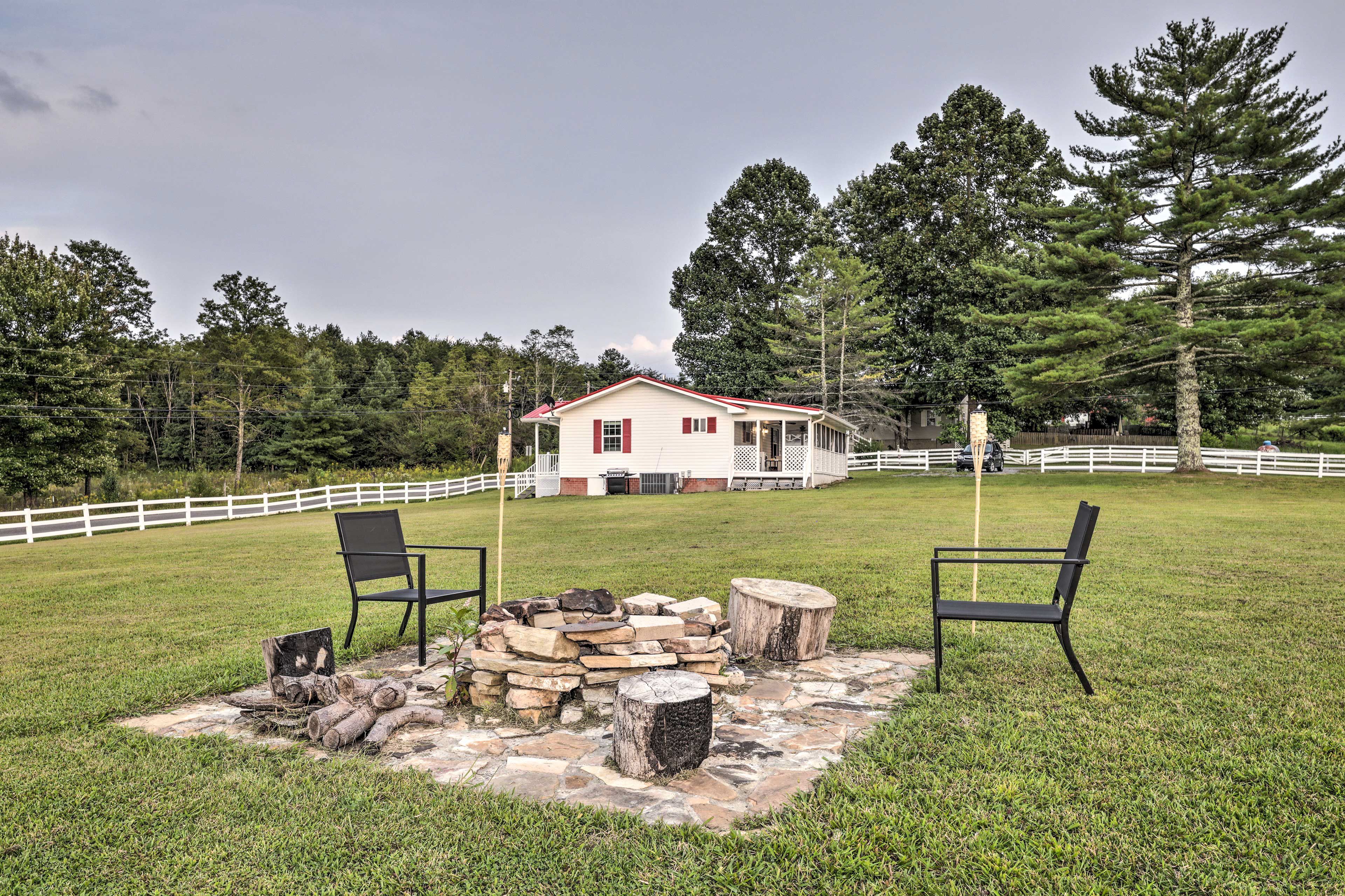 Fire Pit | Single-Story Cottage | 2 Exterior Security Cameras