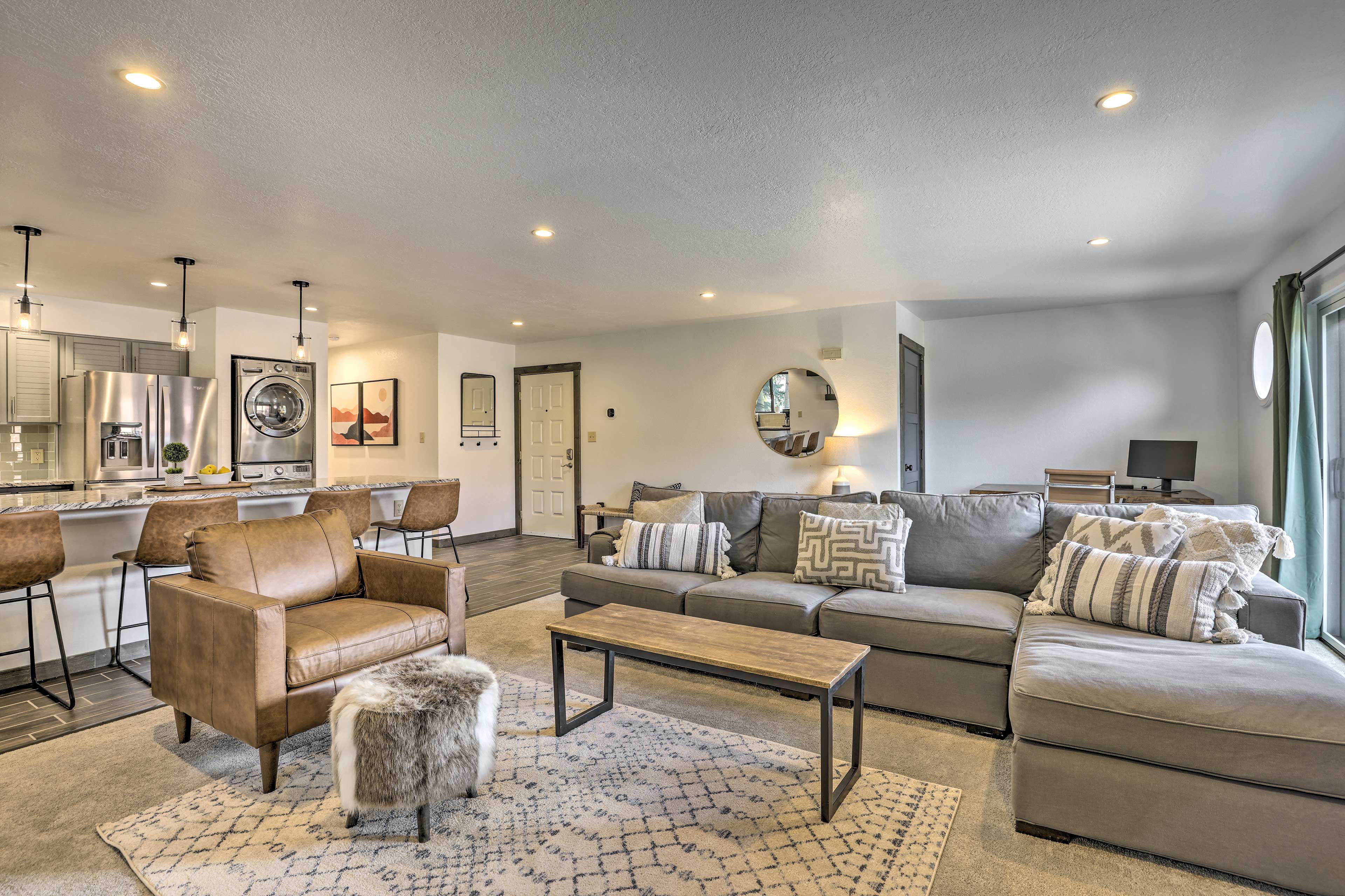Living Room | Free WiFi