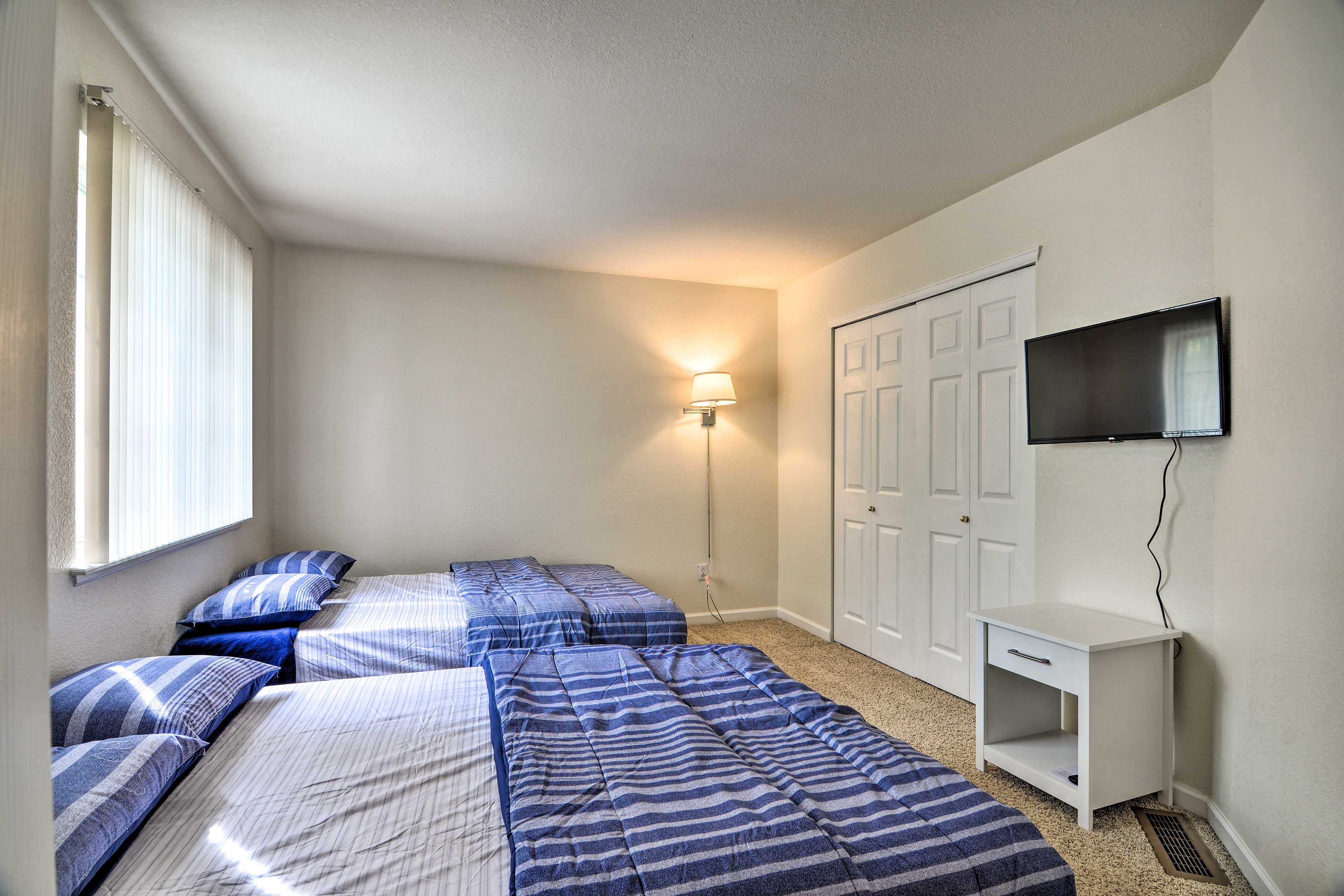 Bedroom 3 | 2 Queen Beds | No TV