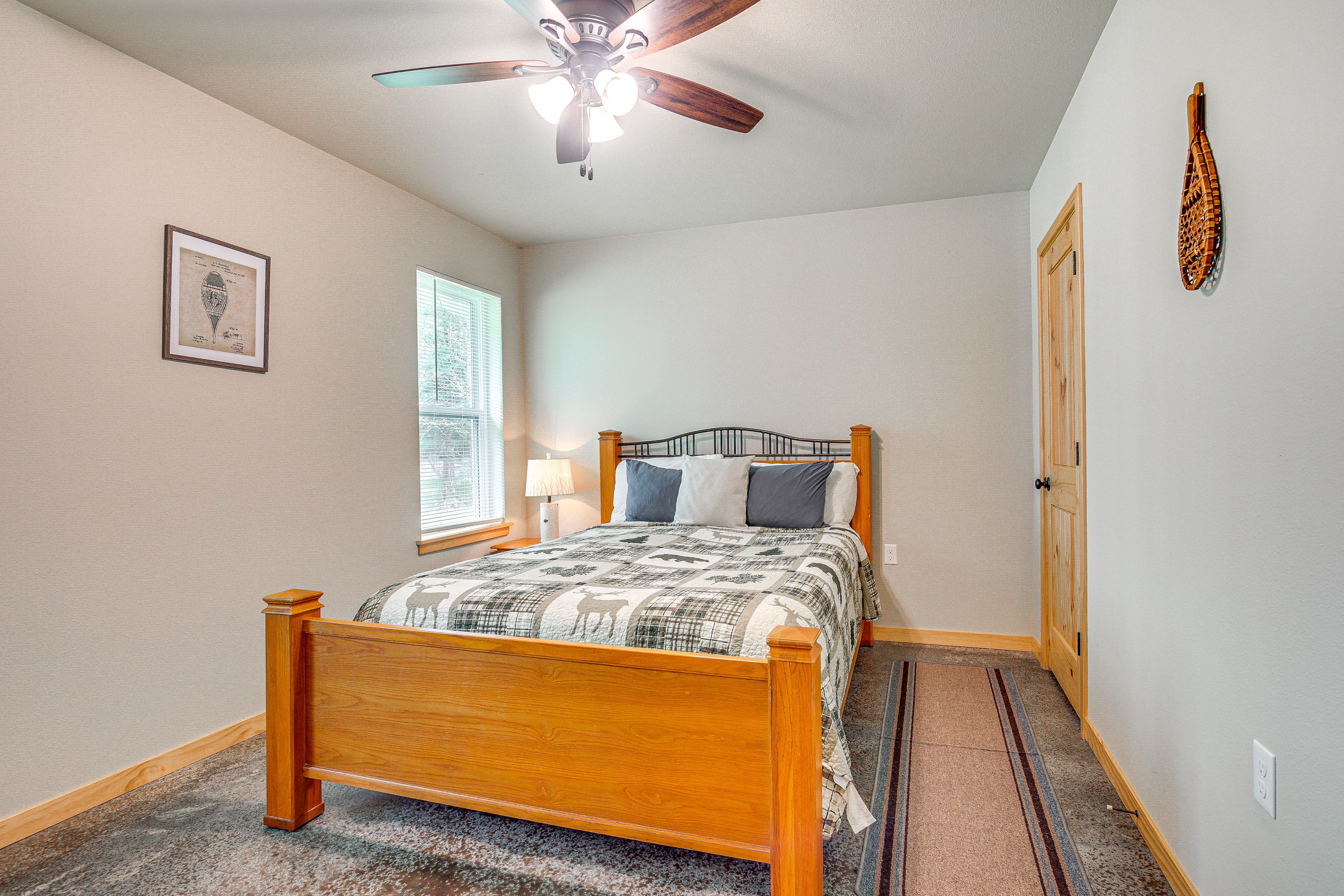 Bedroom 2 | Queen Bed