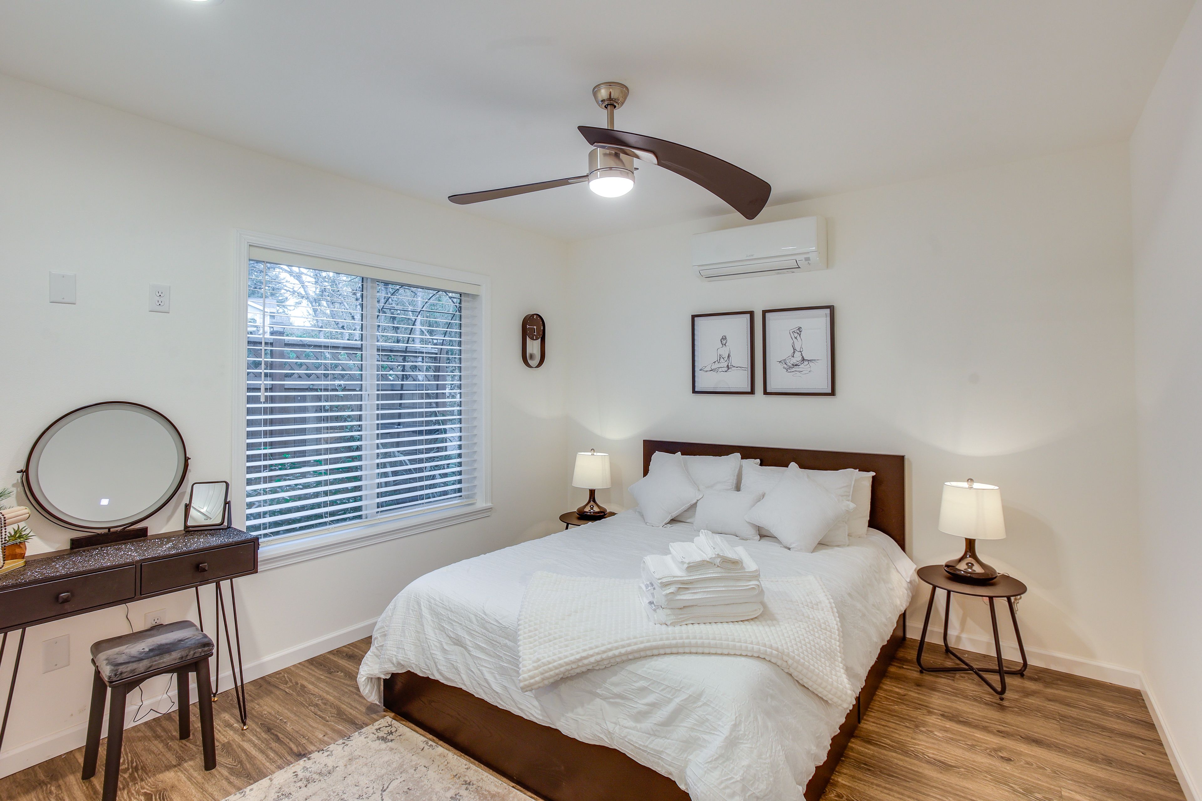 Bedroom 1 | Queen Bed | Linens Provided