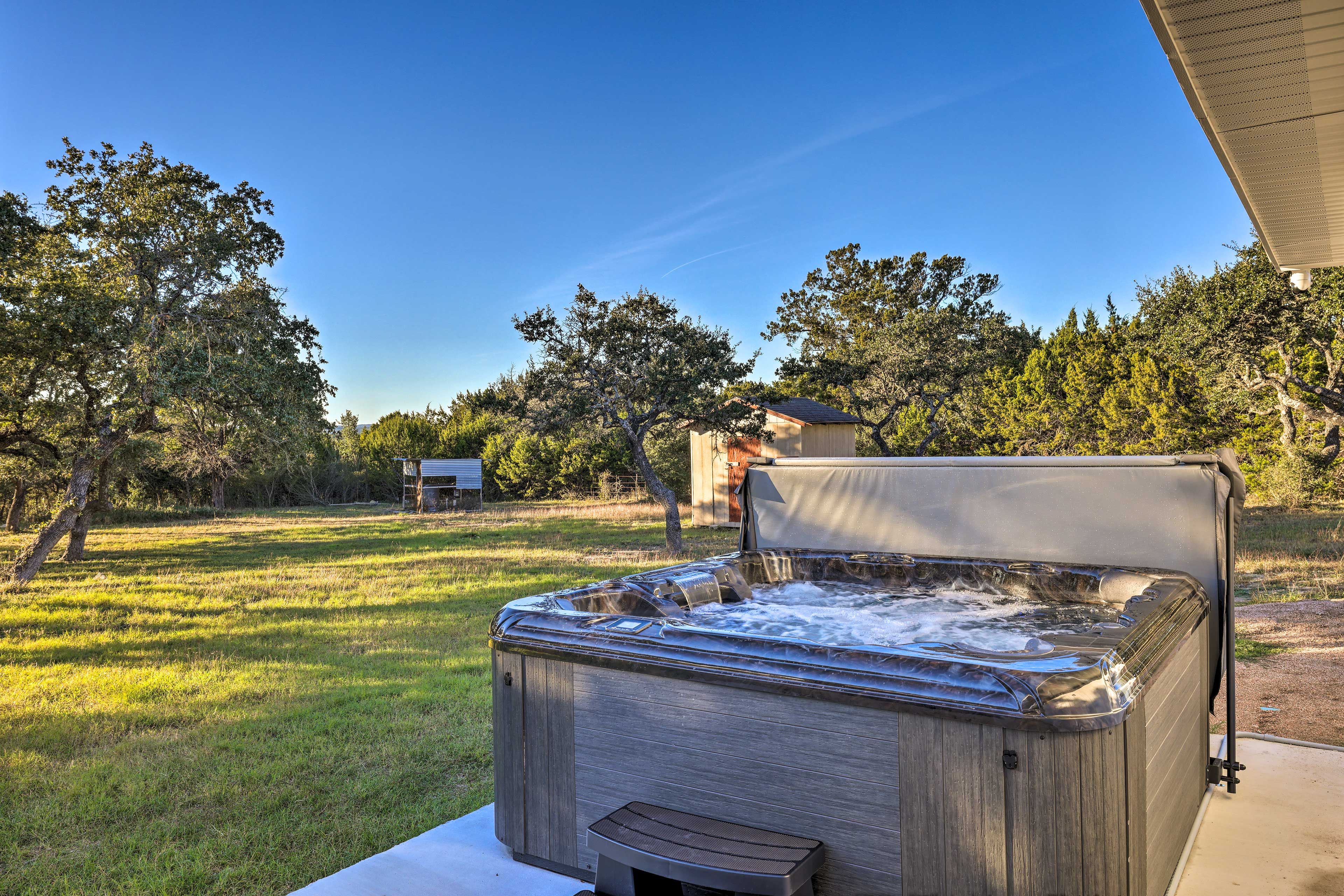 Backyard | Private Hot Tub