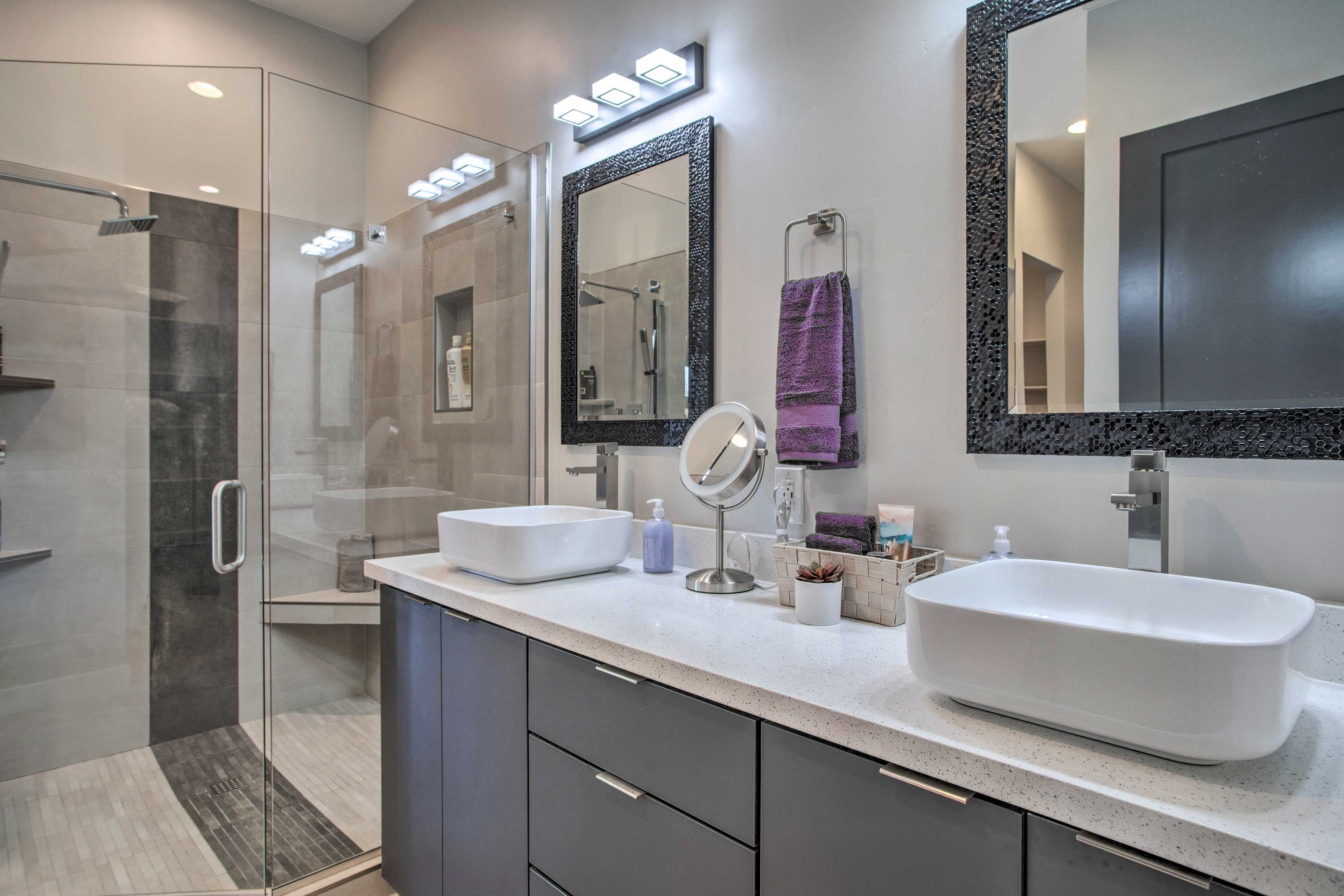 En-Suite Bathroom | Walk-In Shower