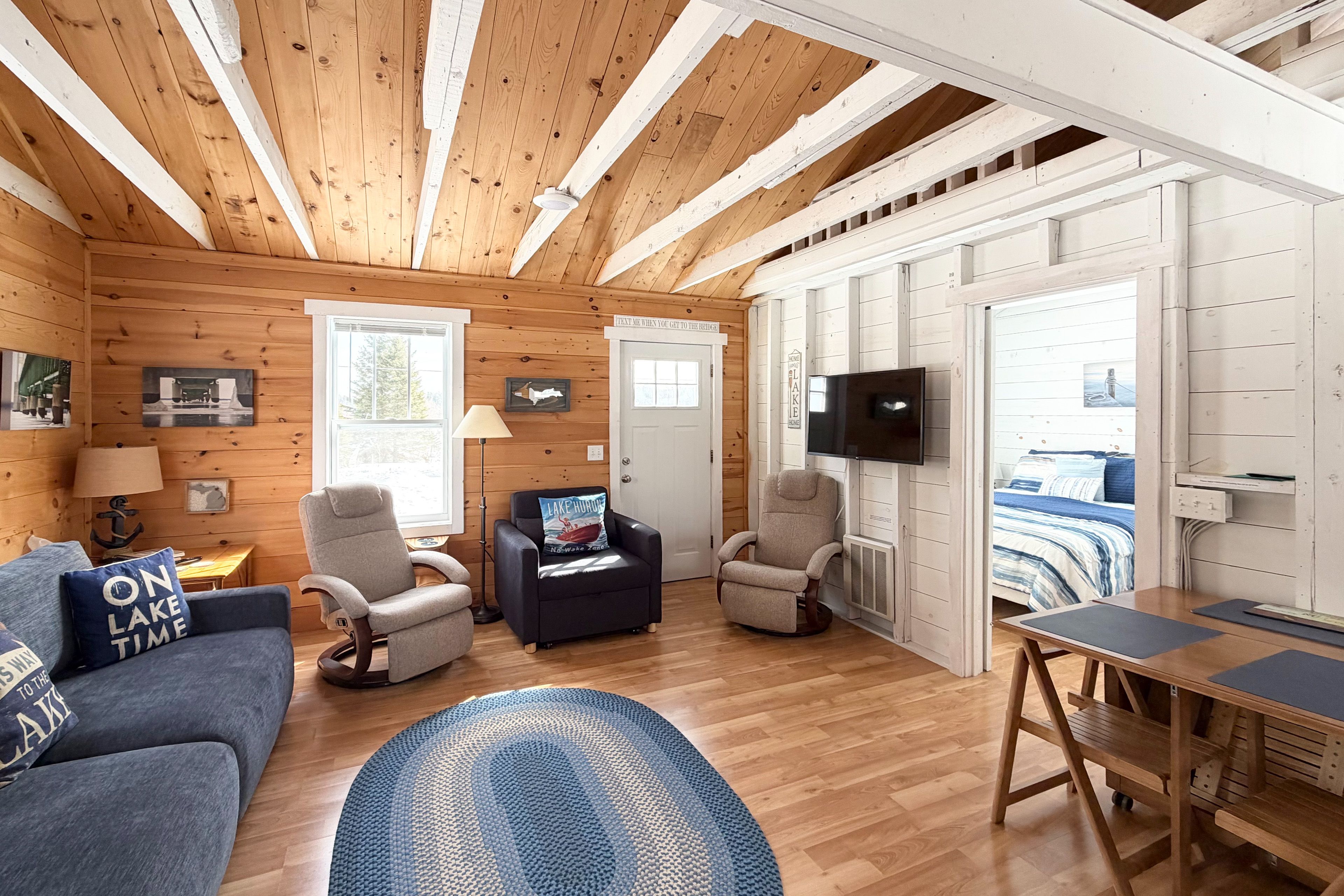 Living Room | Sleeper Sofa