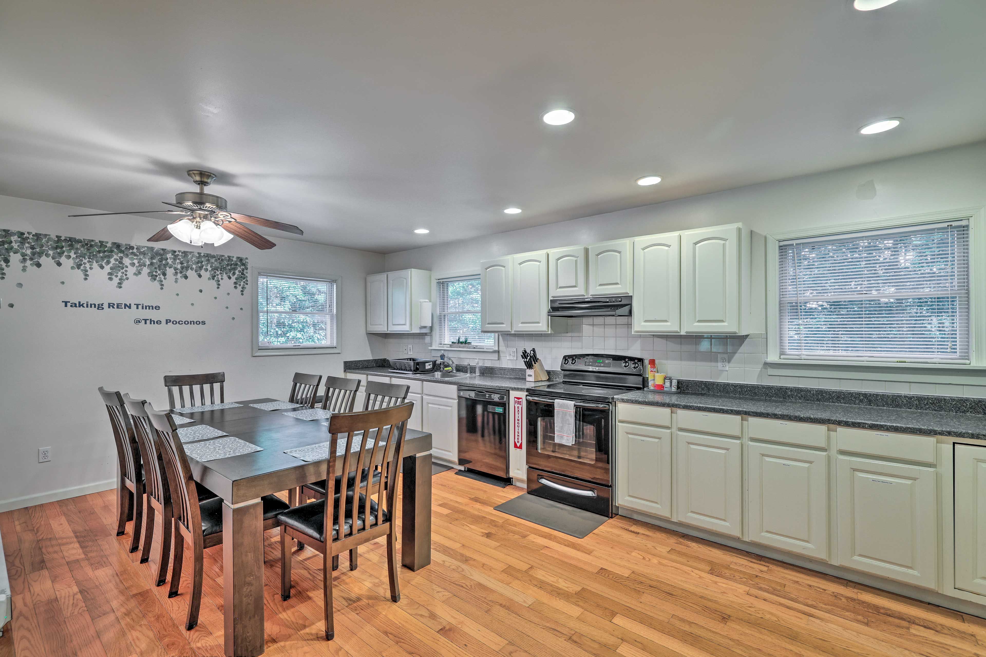 Fully Equipped Kitchen | Pots & Pans