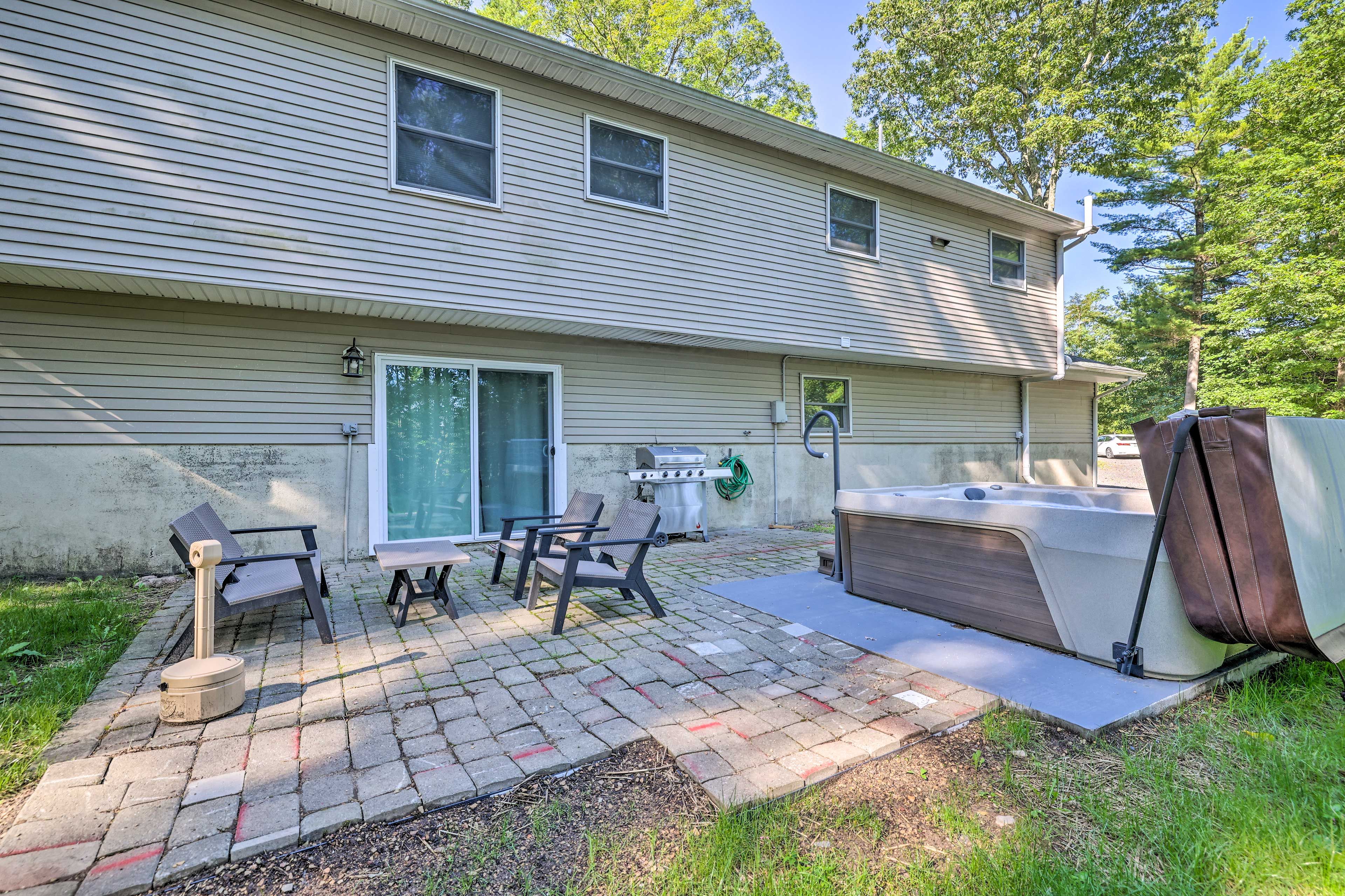Patio | Private Yard