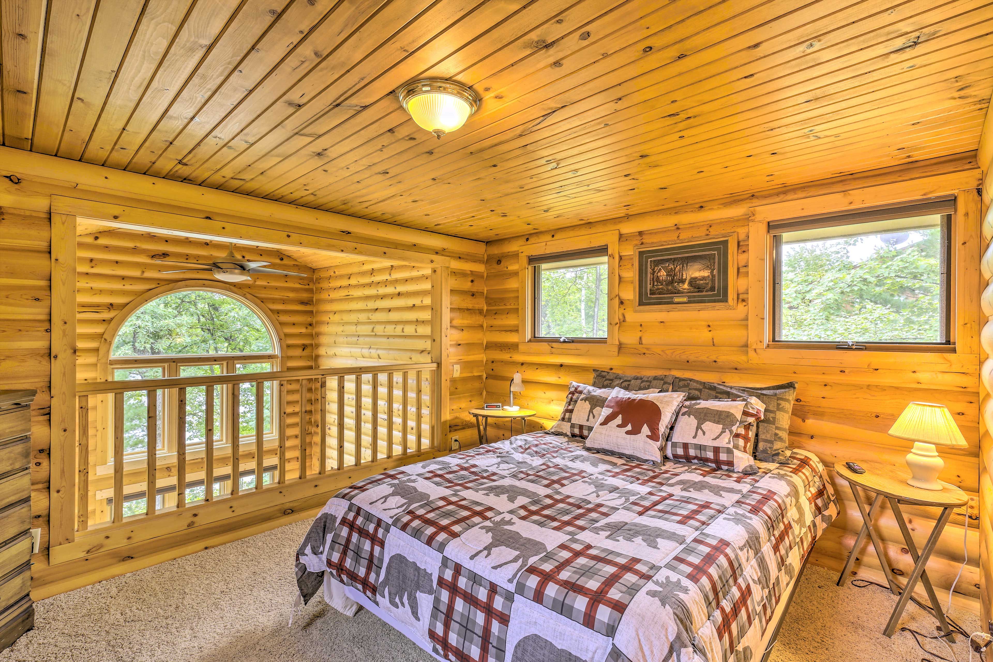 Bedroom 2 | Upper Level | Queen Bed