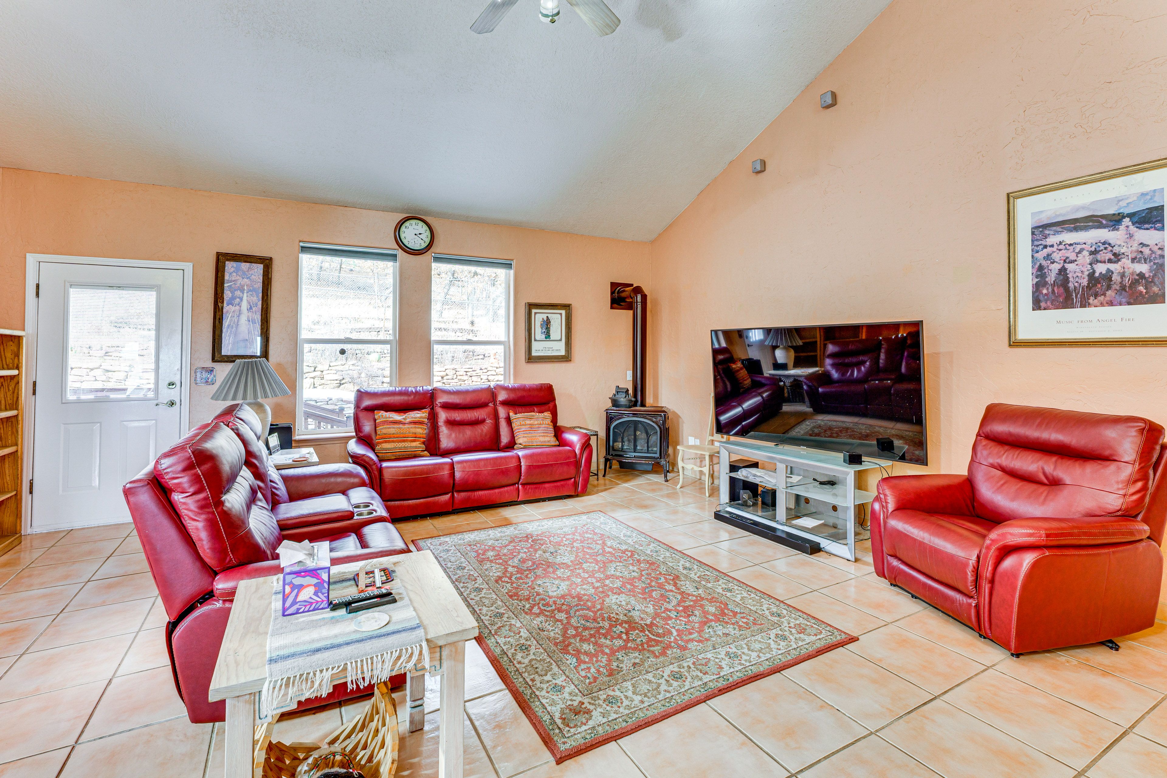 Property Interior | Central Heating | Free WiFi | Smart TVs