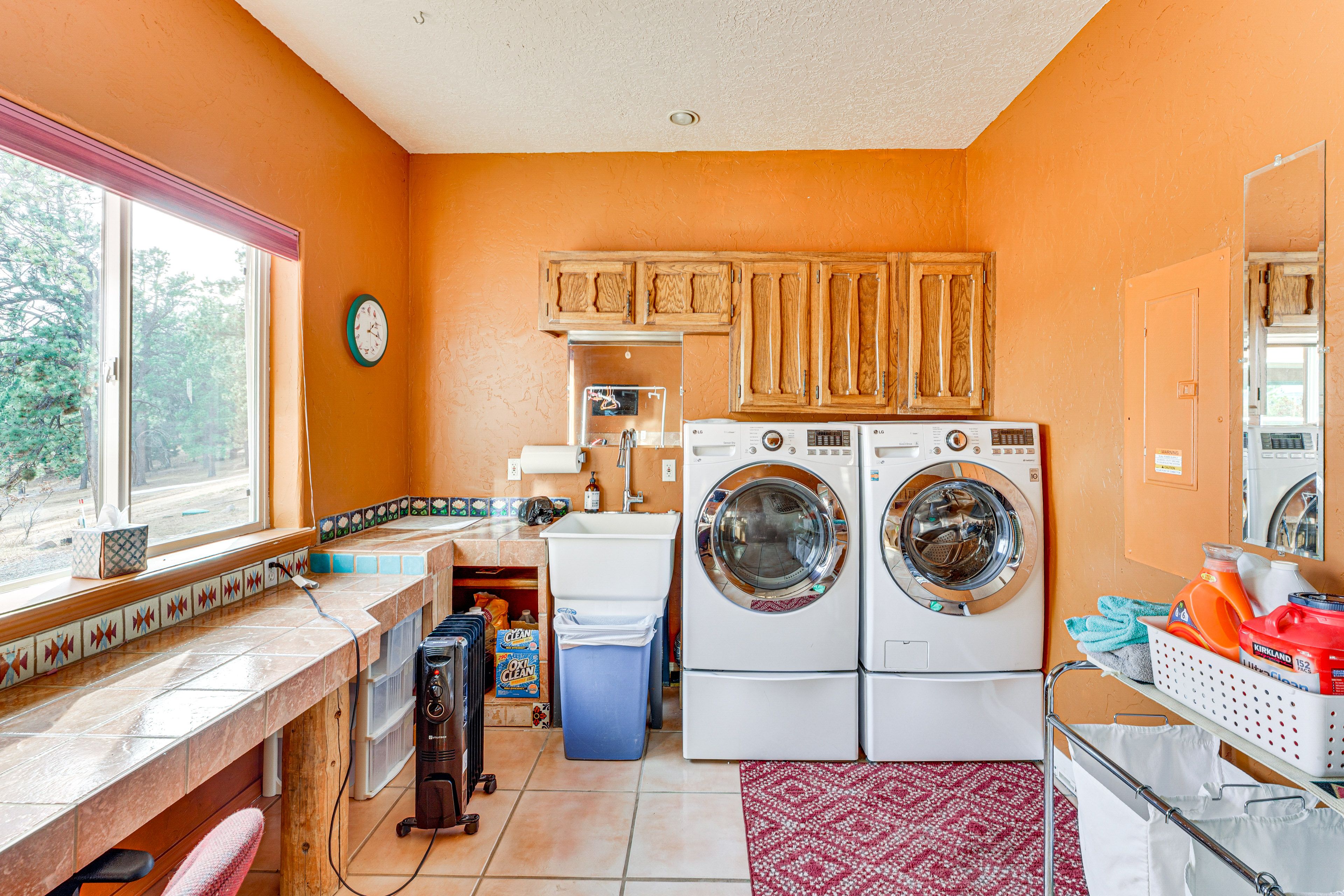 Laundry Room | Washer/Dryer