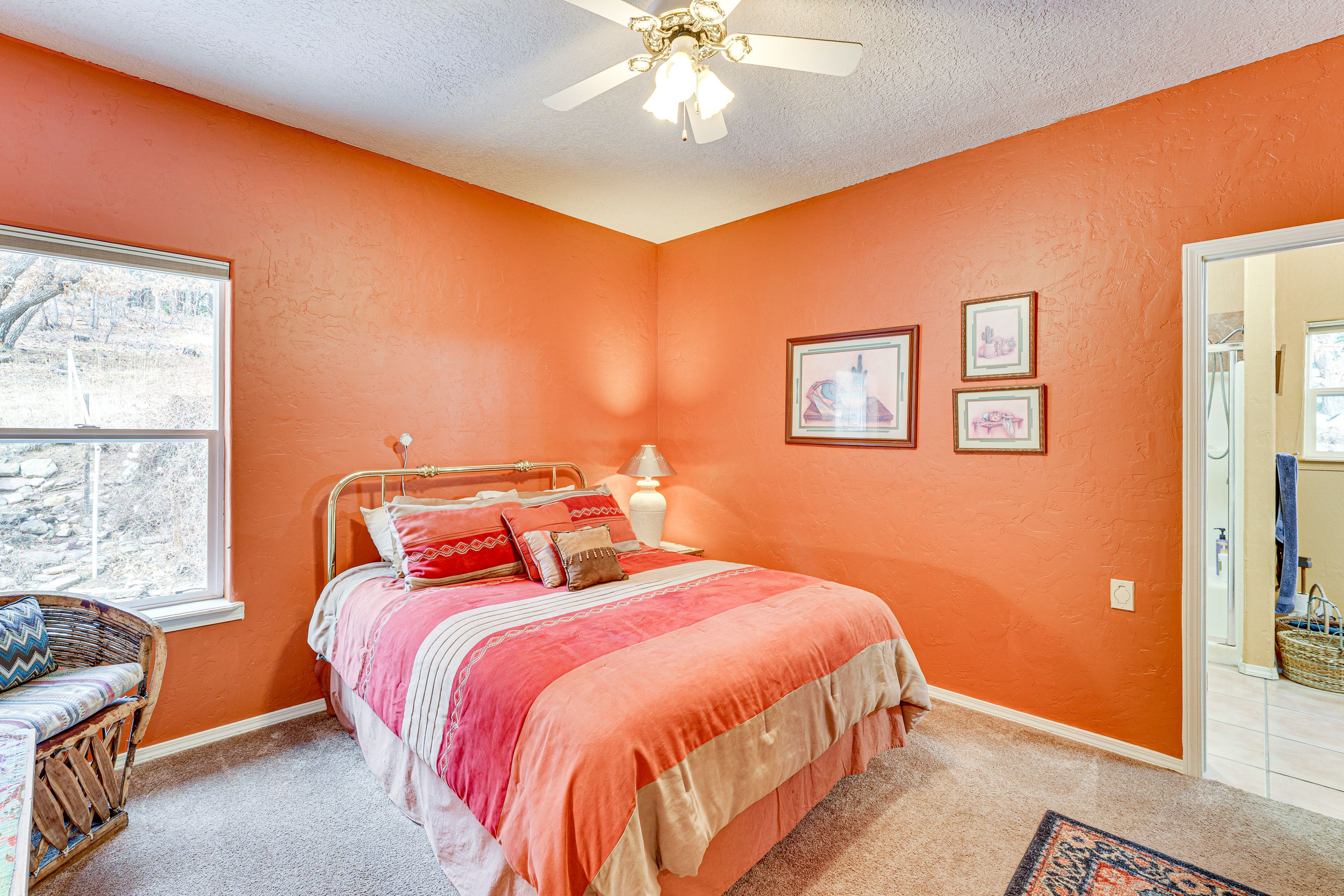 Bedroom 2 | Queen Bed