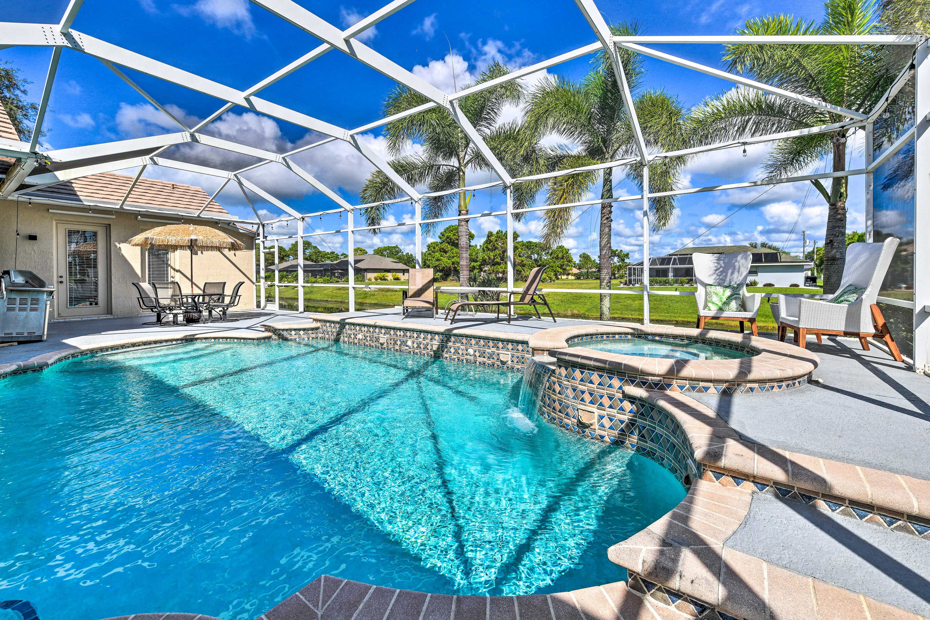 Rotunda West Vacation Rental | 4BR | 4BA | 3,000 Sq Ft | Step-Free Access