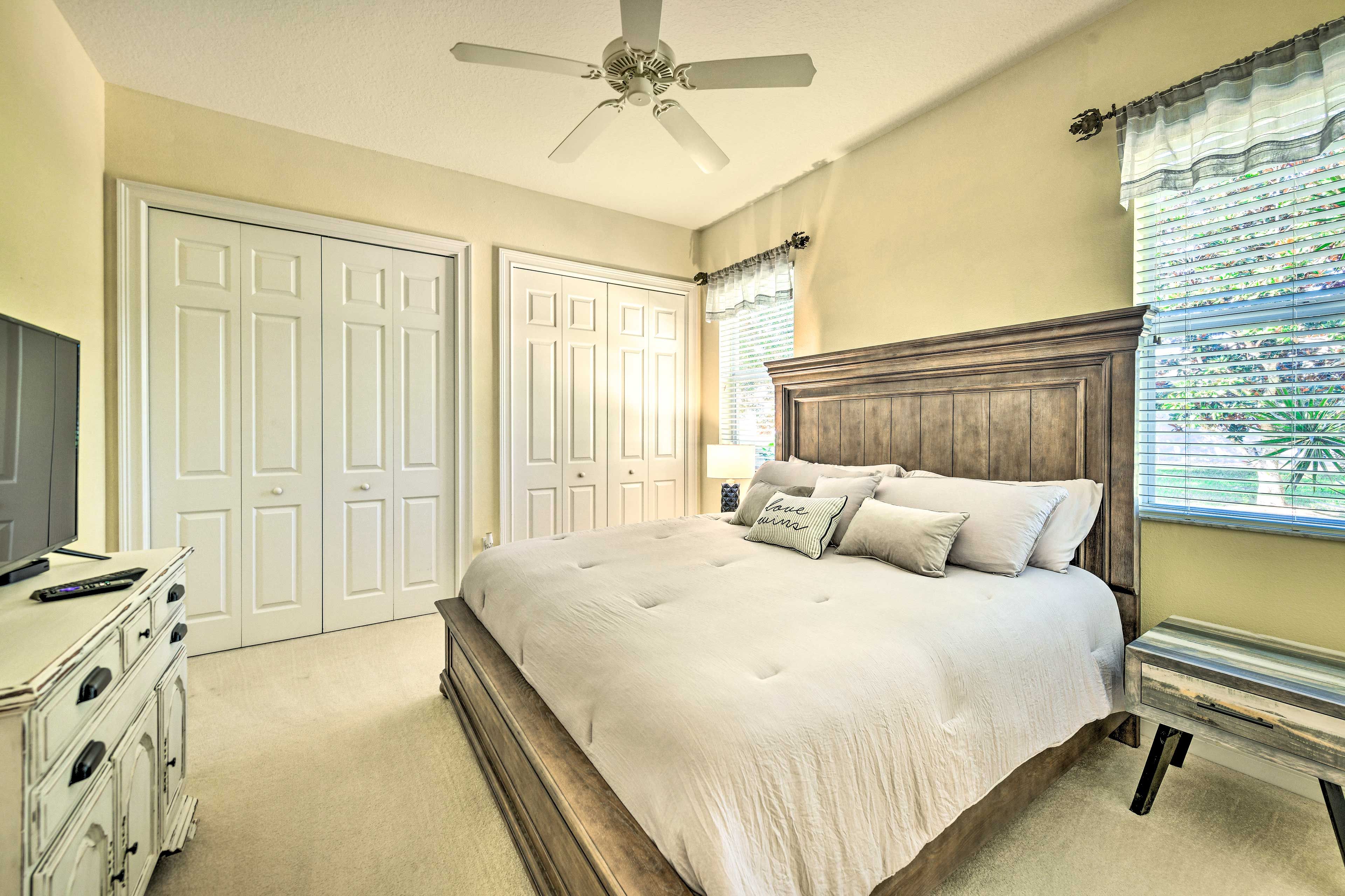 Bedroom 2 | King Bed