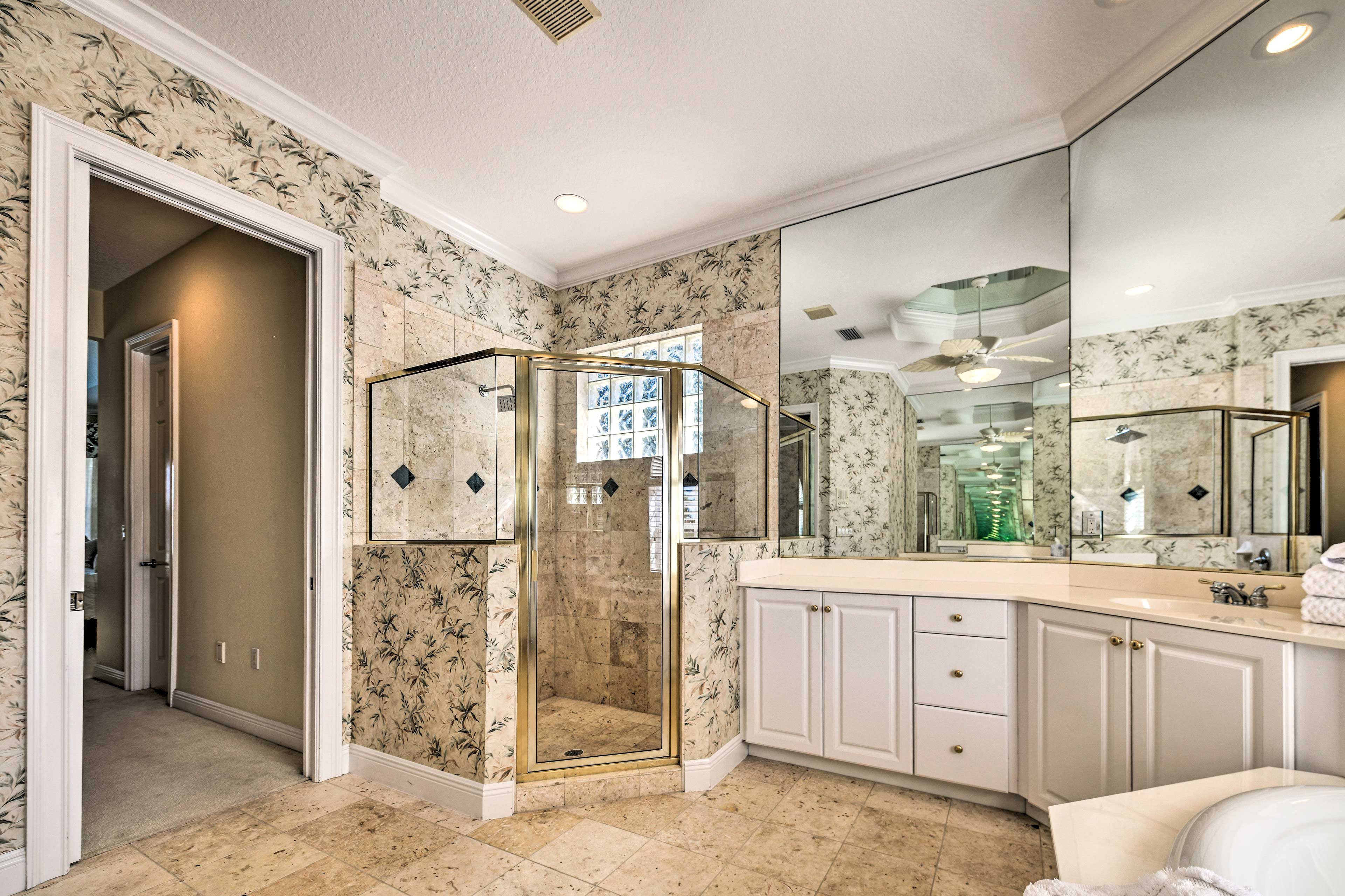 En-Suite Bathroom | Dual Sinks