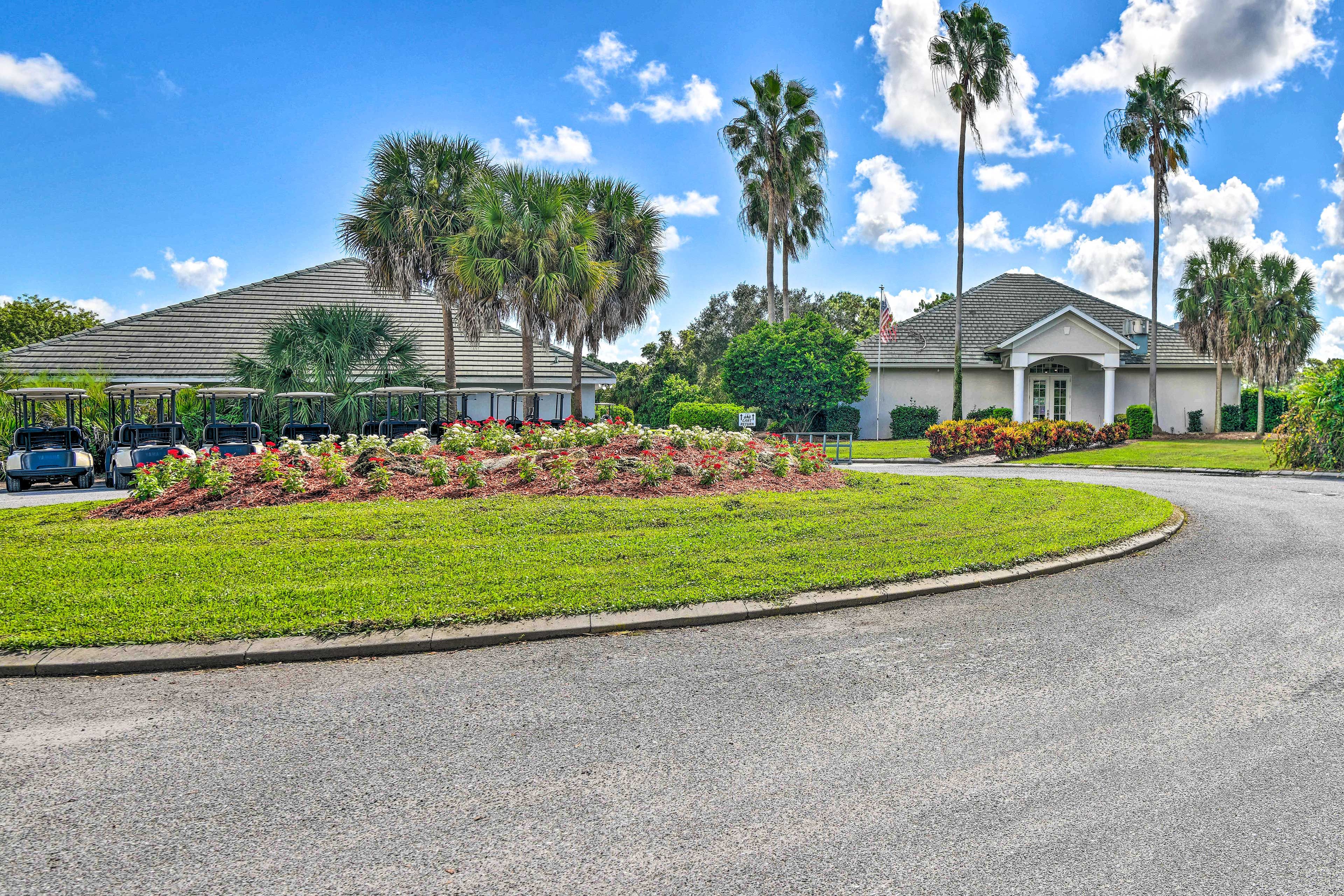 Rotunda West Amenities | ~1 Mi Drive