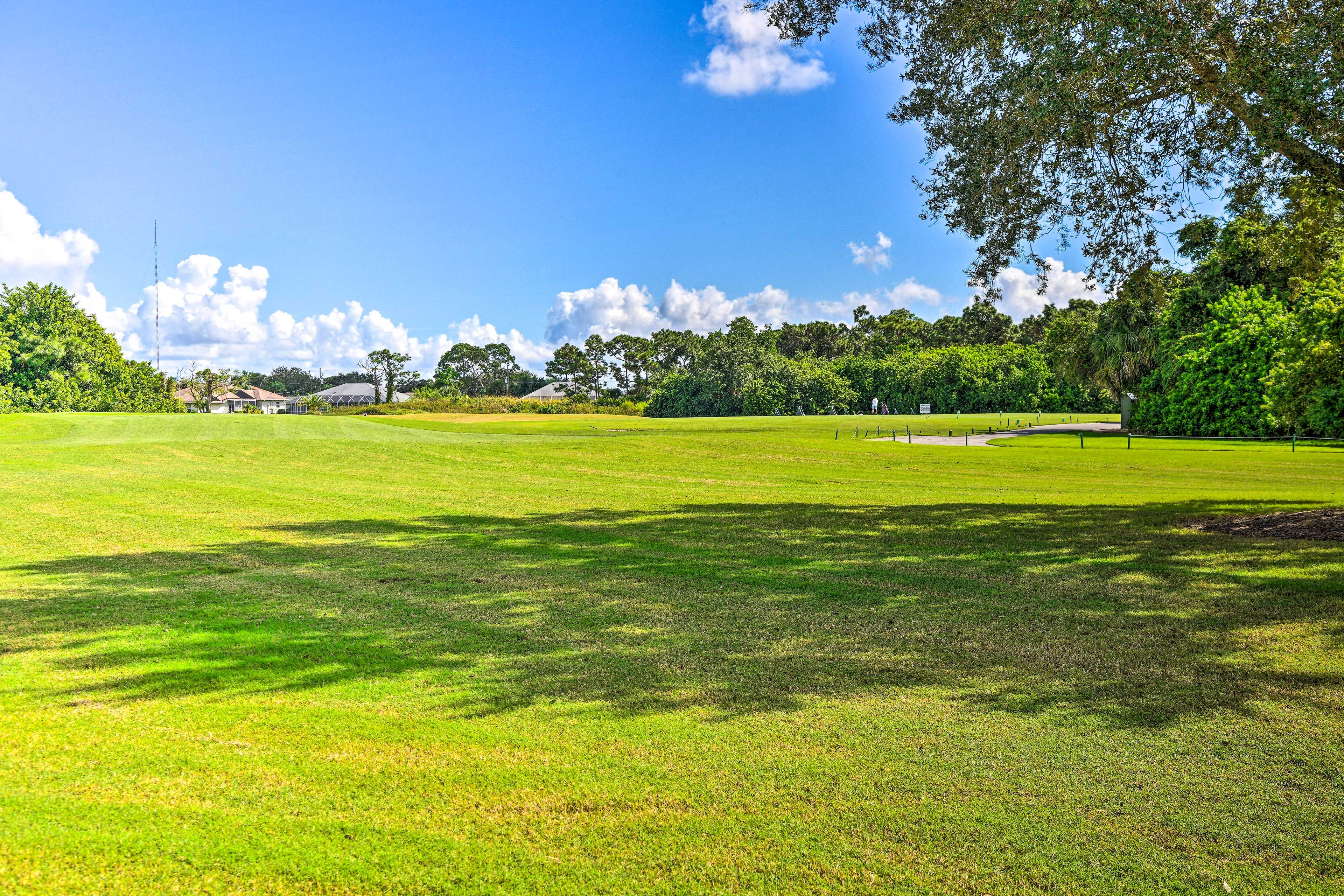 Rotunda West Amenities | ~1 Mi Drive