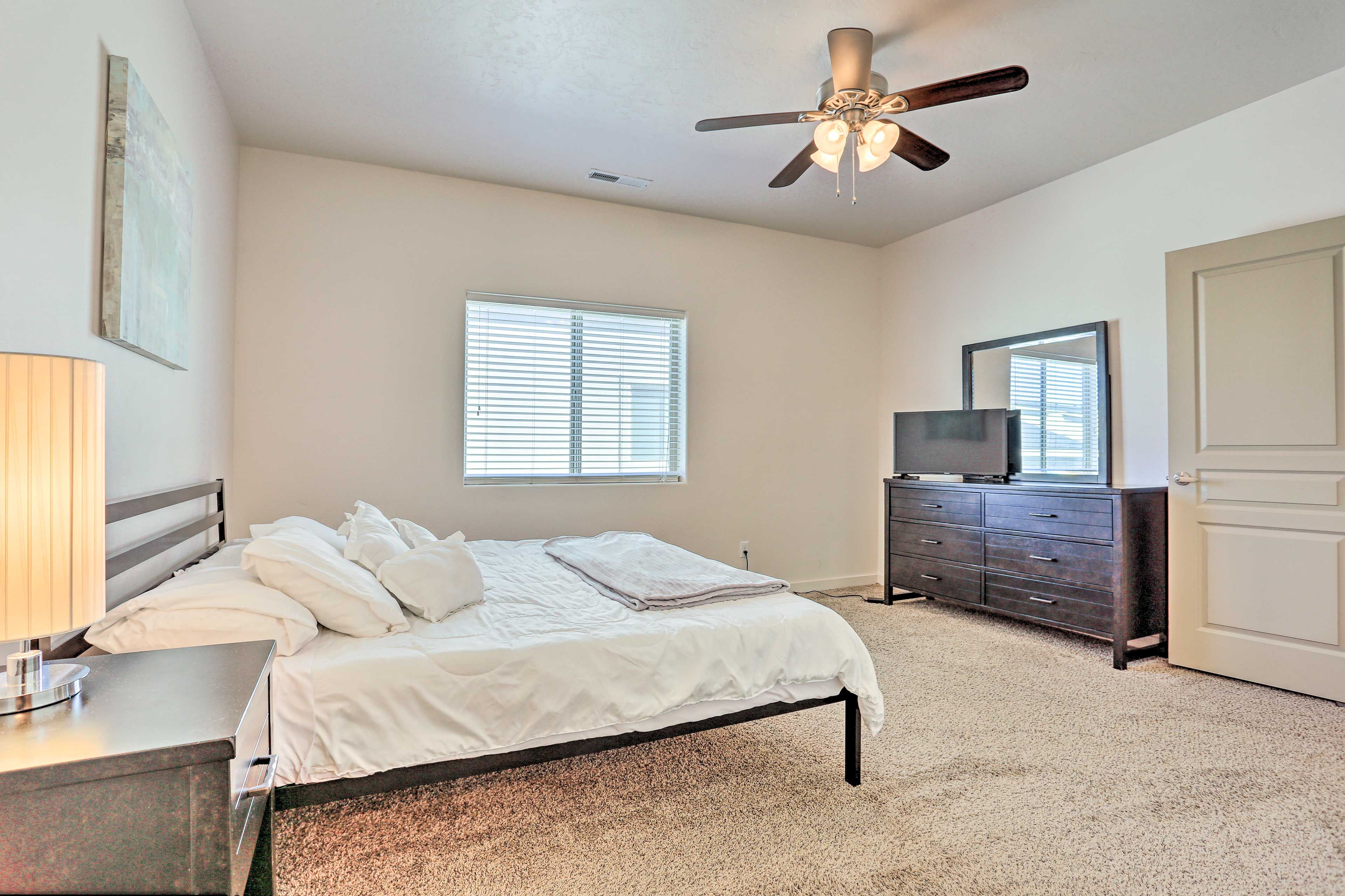 Bedroom 3 | En-Suite Bathroom | Smart TV w/ Cable
