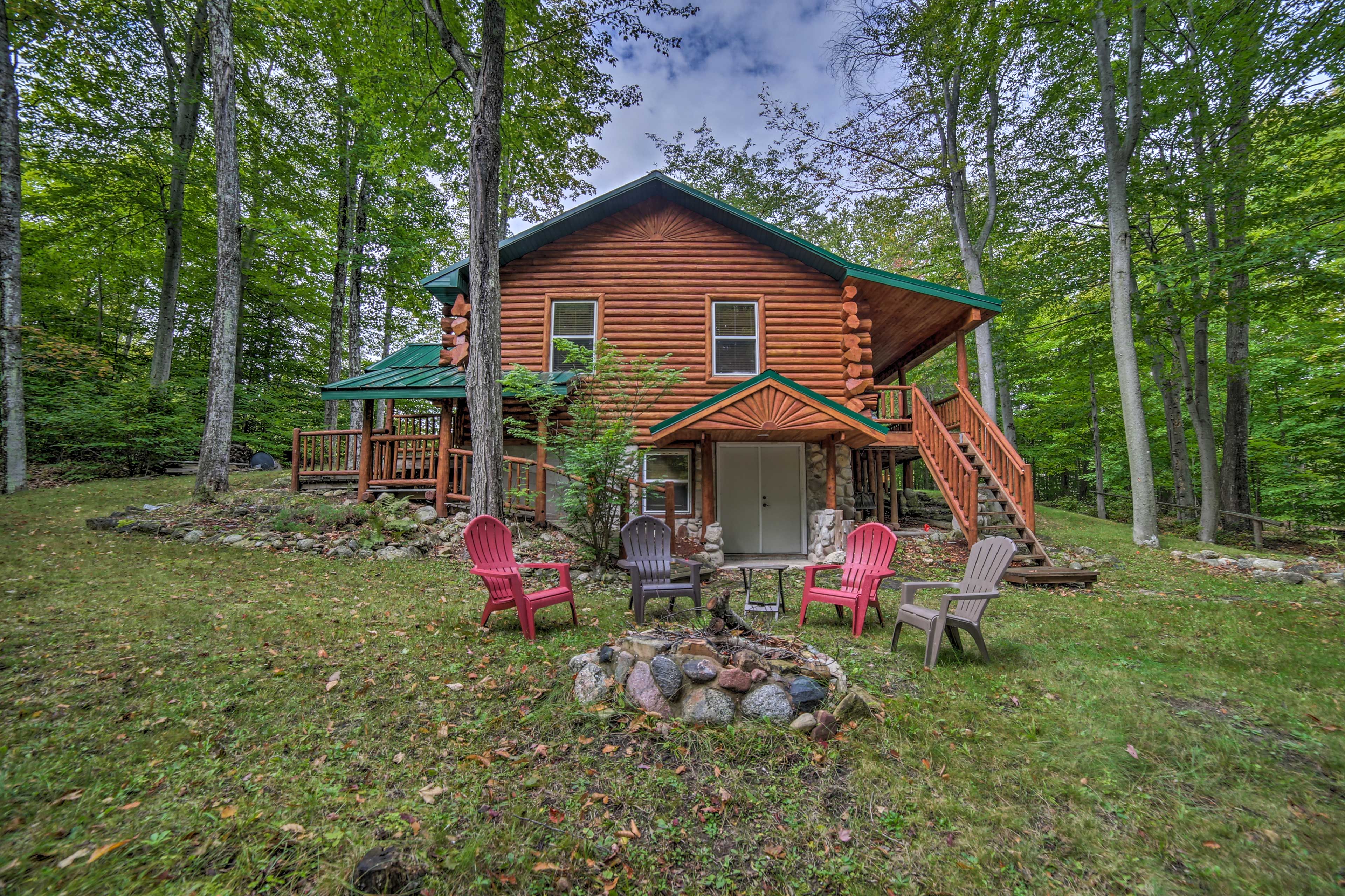Backyard | Fire Pit | Wraparound Deck