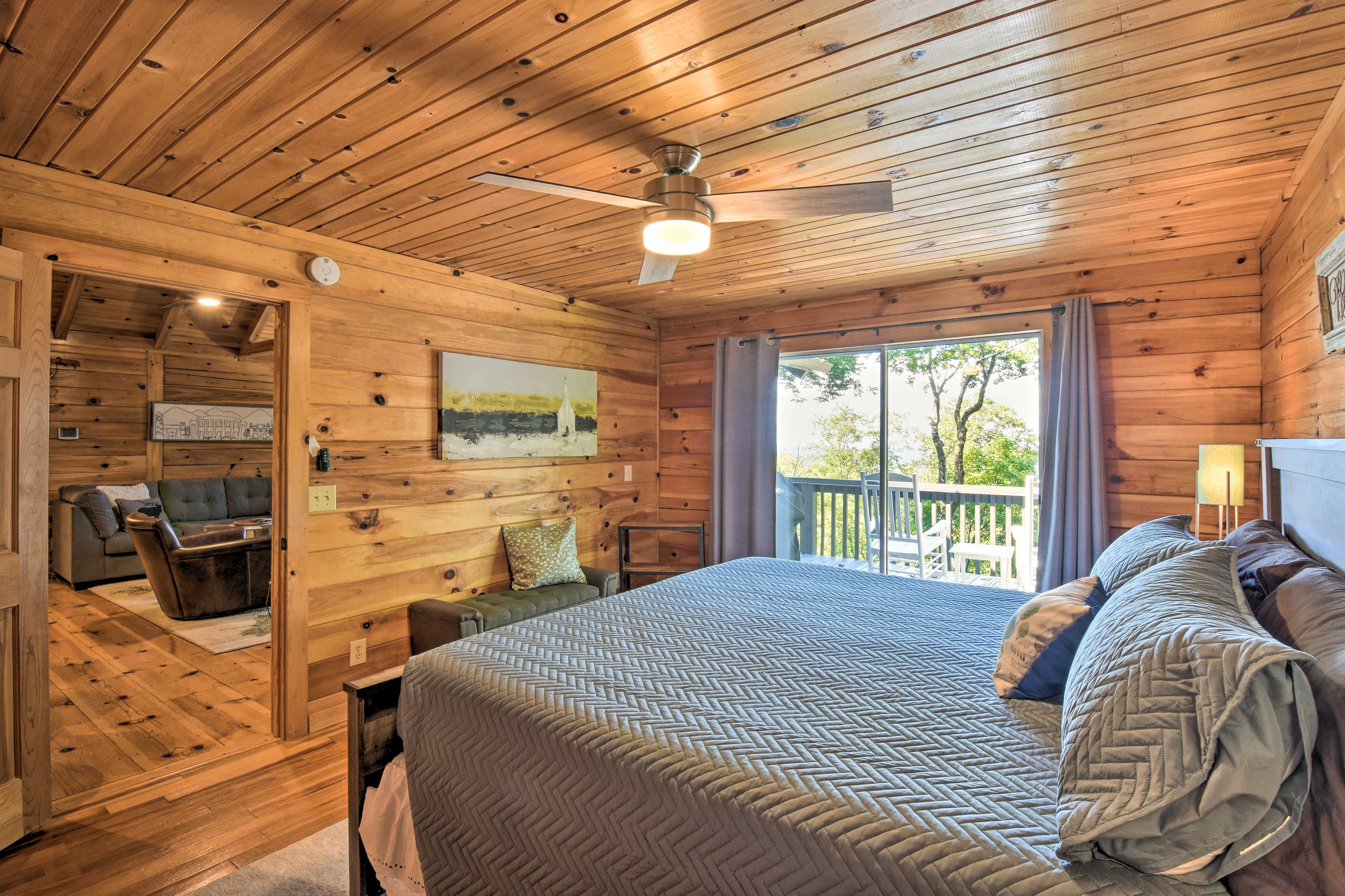 Bedroom 1 | Deck Access