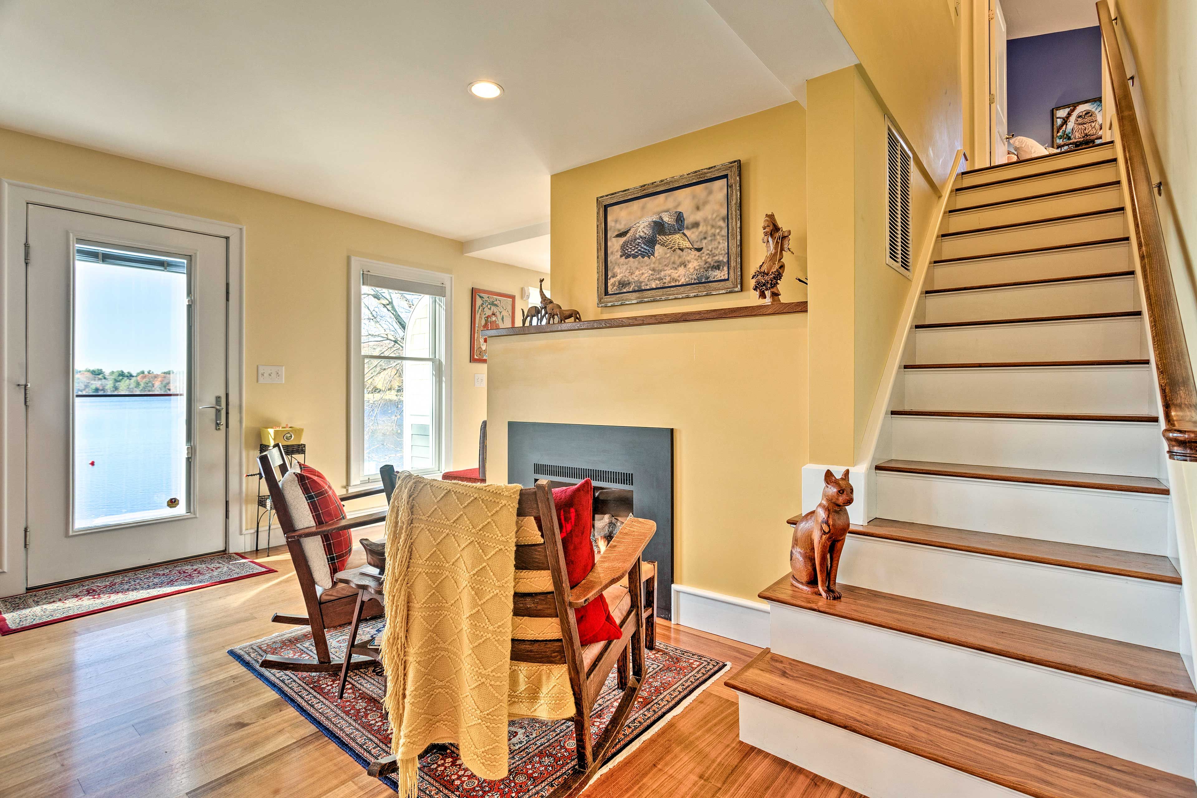 Sitting Room | Gas Fireplace | Radiant Heat Flooring