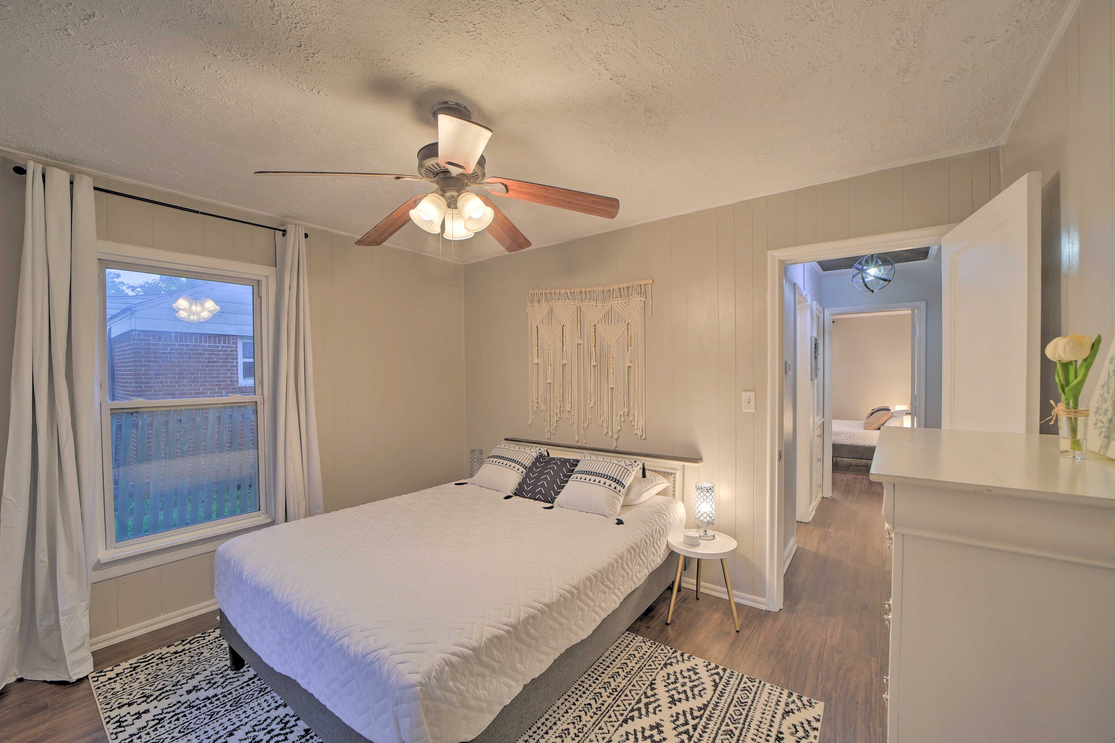 Bedroom 1 | Queen Bed | Linens & Towels | Smart TV