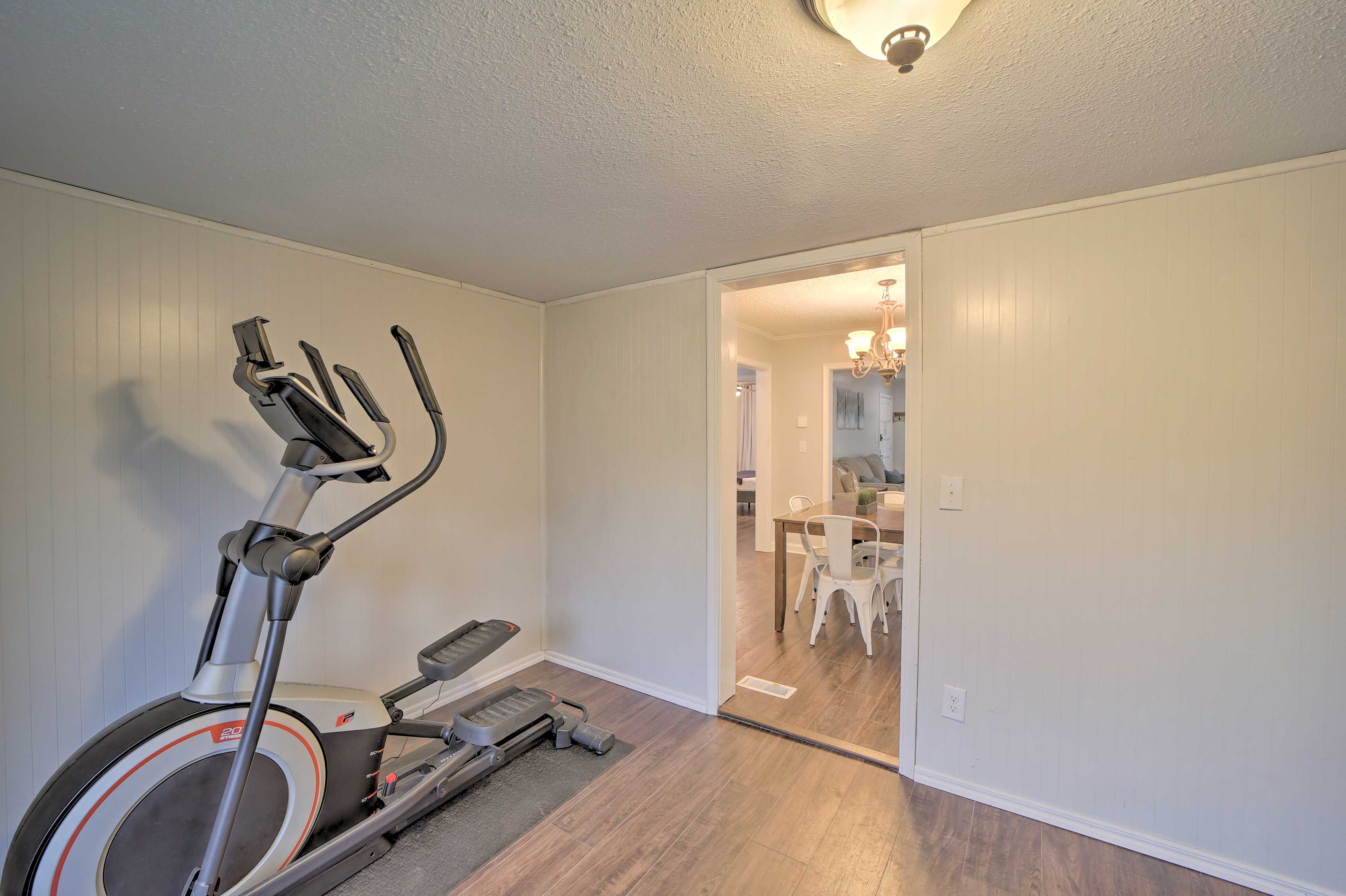 Home Gym | Elliptical Machine | Futon