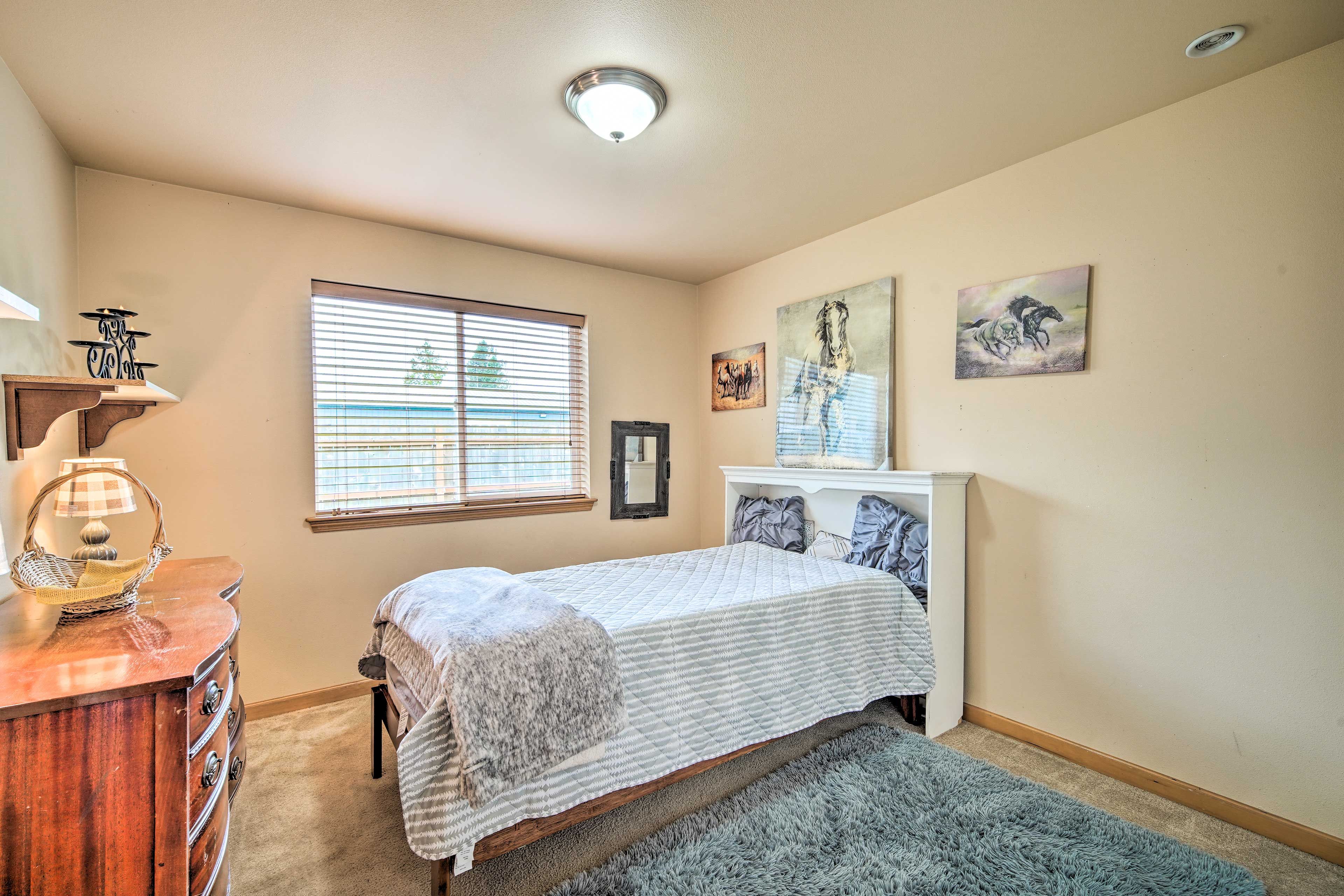 Bedroom 4 | Twin Bed