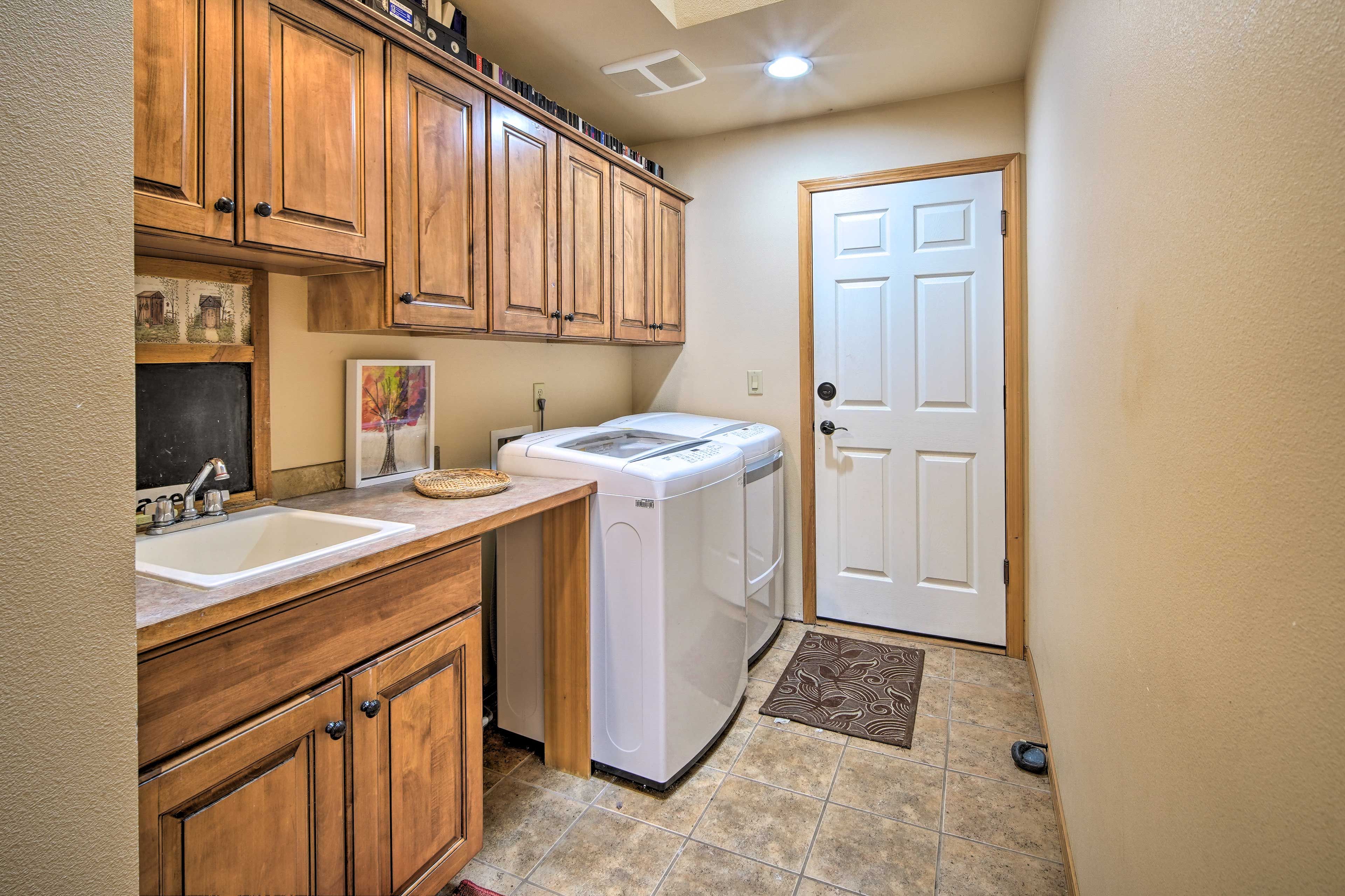 Laundry Room | Washer & Dryer