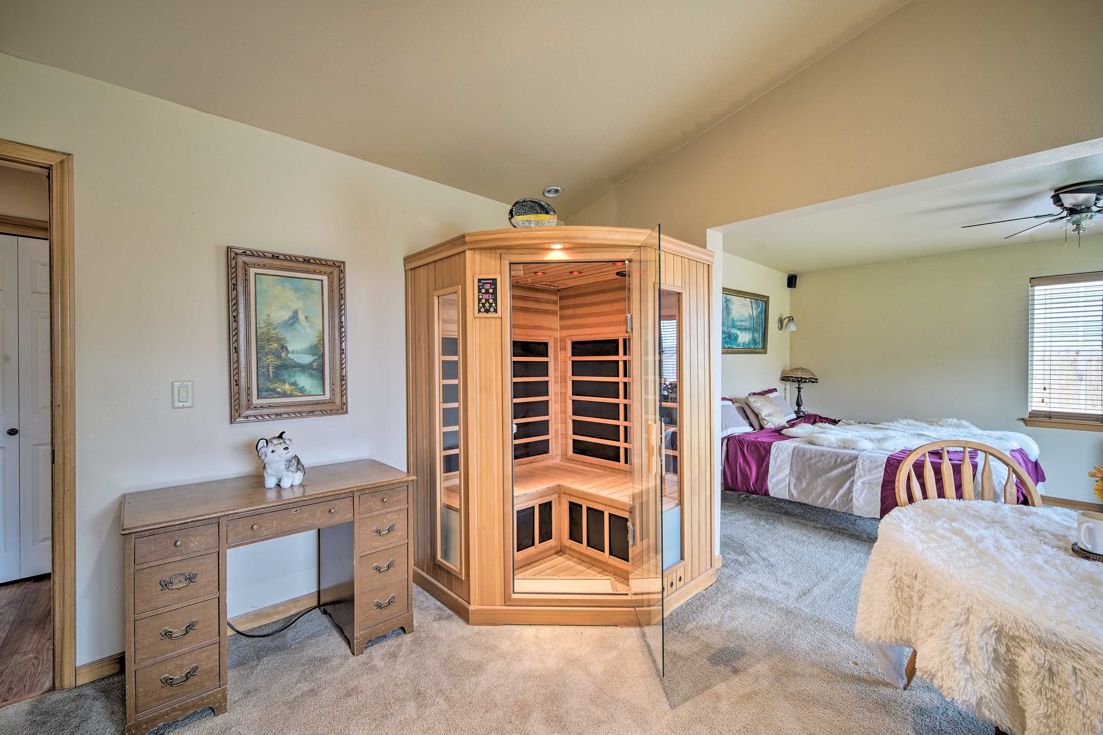 Bedroom Suite | Sauna