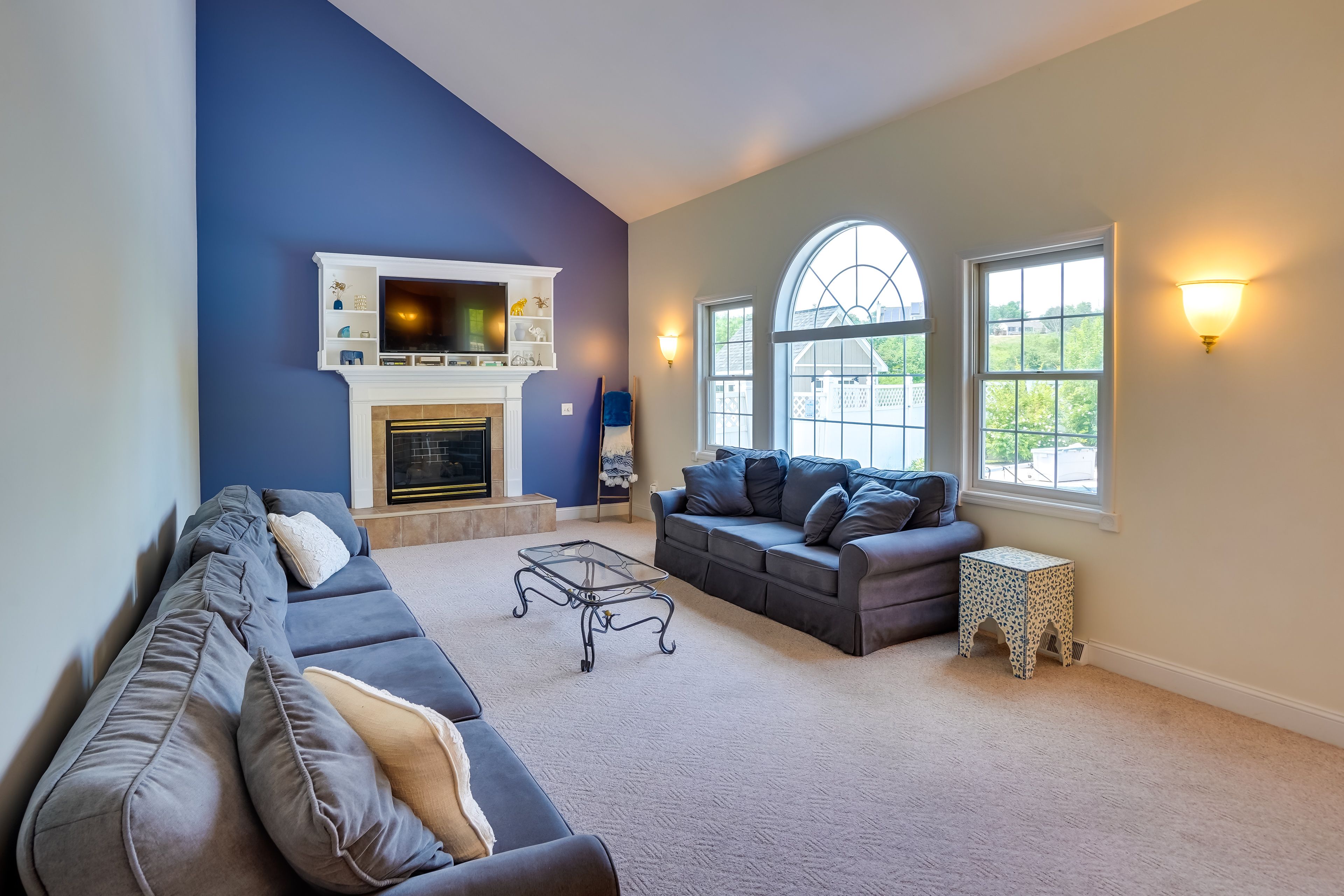Living Room | Sleeper Sofa