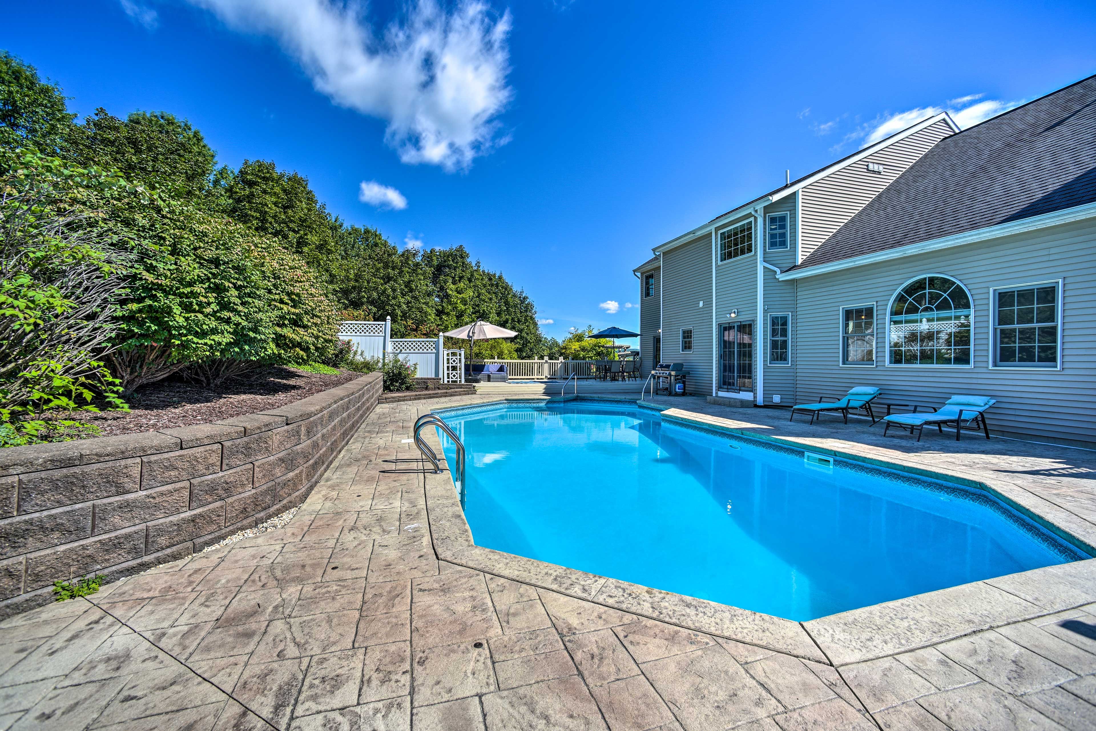 Private Exterior Space | Private Pool