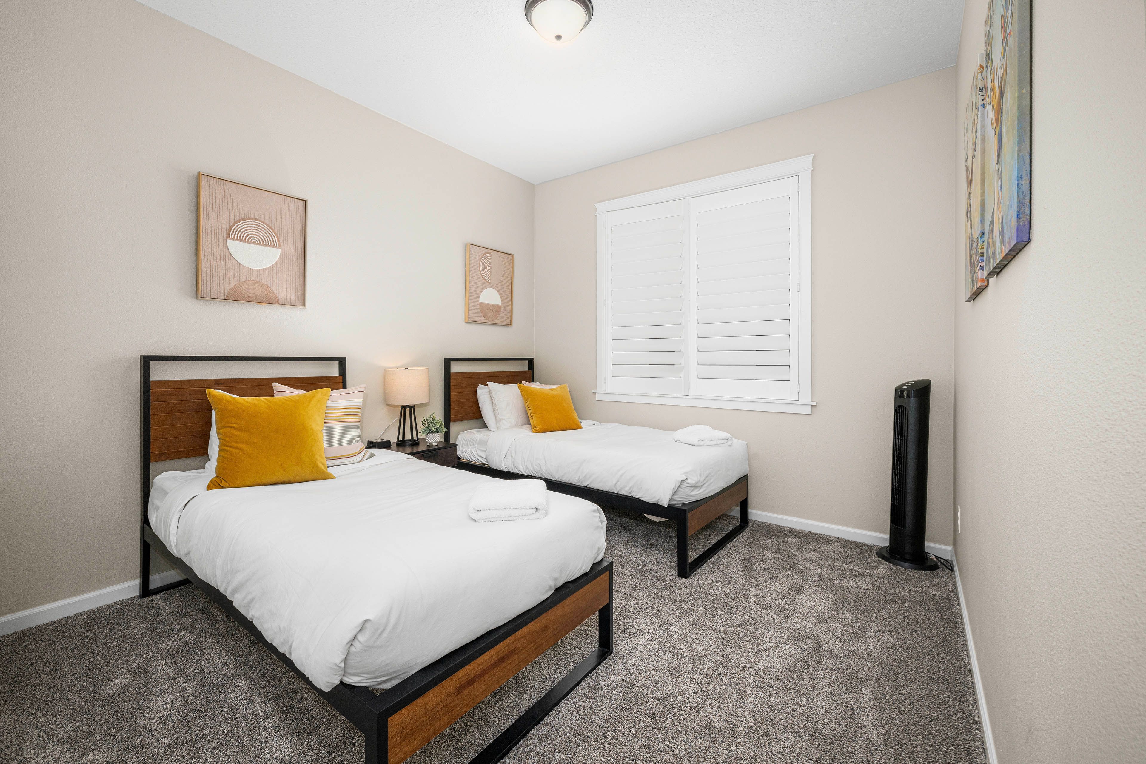 Bedroom 4 | 2 Twin Beds