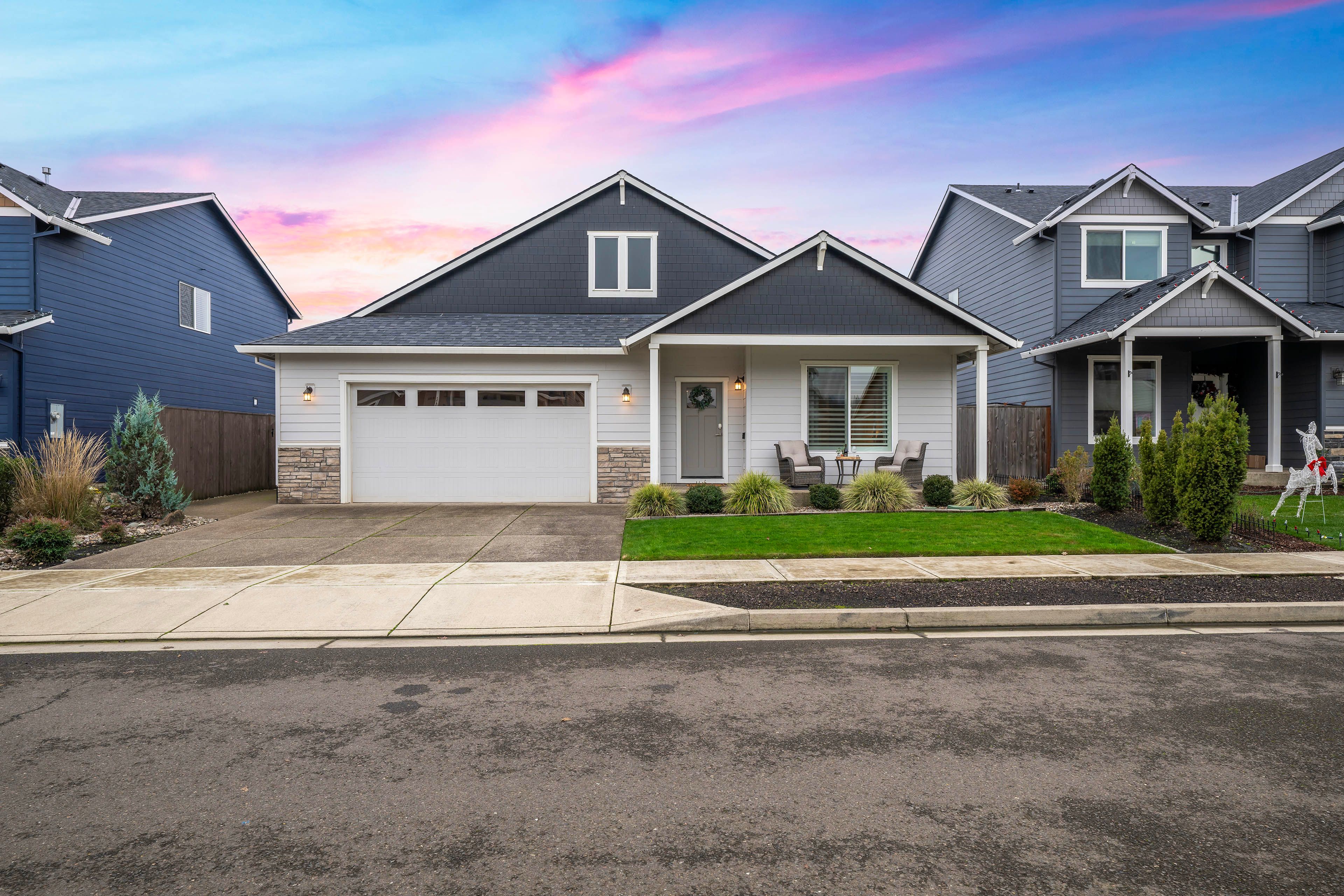 Property Exterior | Garage (1 Vehicle) | Driveway (2 Vehicles)