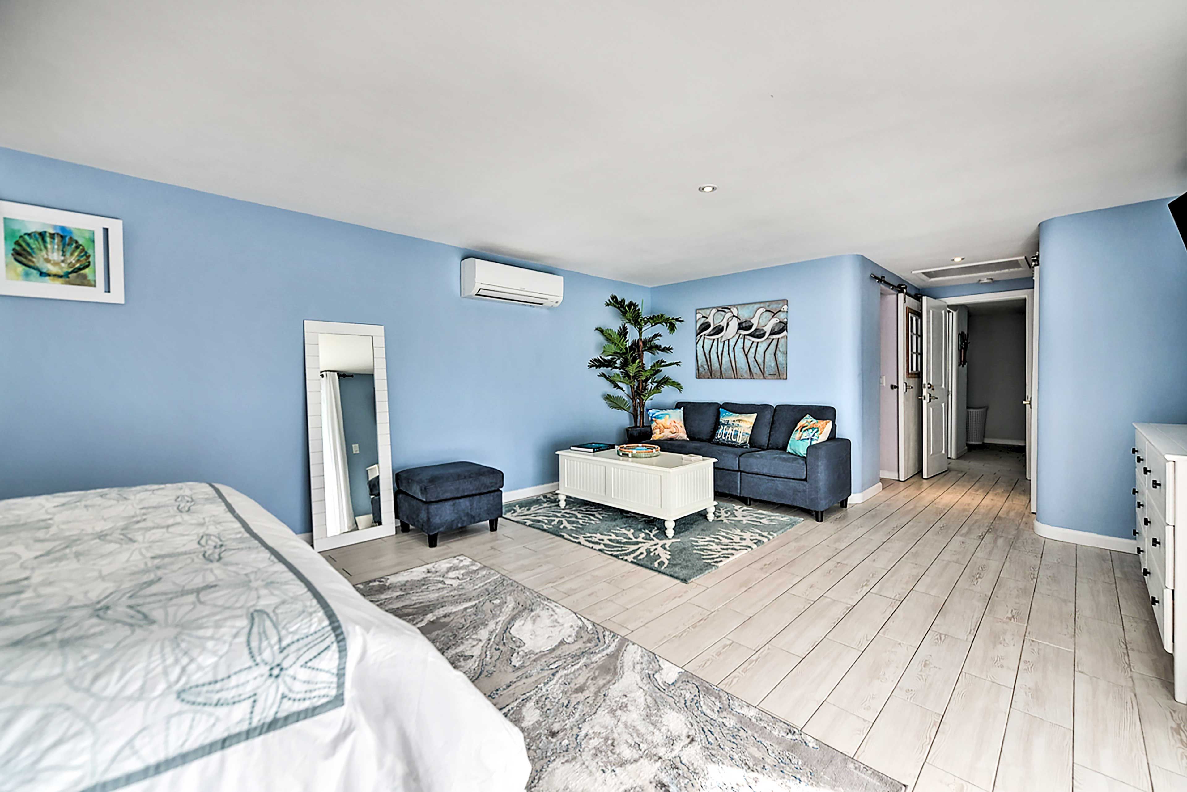 Bedroom 1 (Sun, Sand and Surf) | En-Suite | Access to SwimSpa